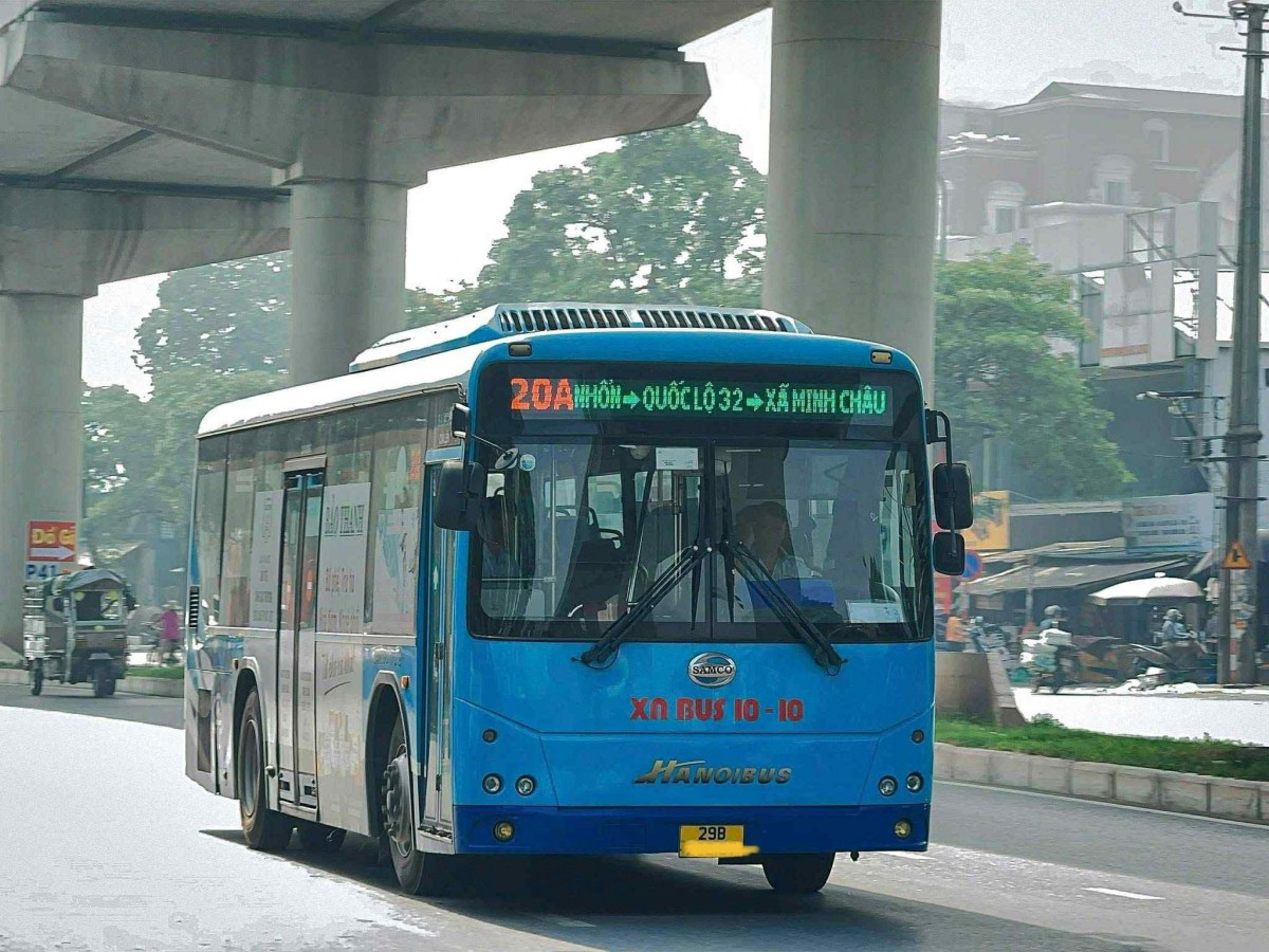 Hà Nội: Khai trương tuyến xe buýt đến xã đảo Minh Châu - Ảnh 1.