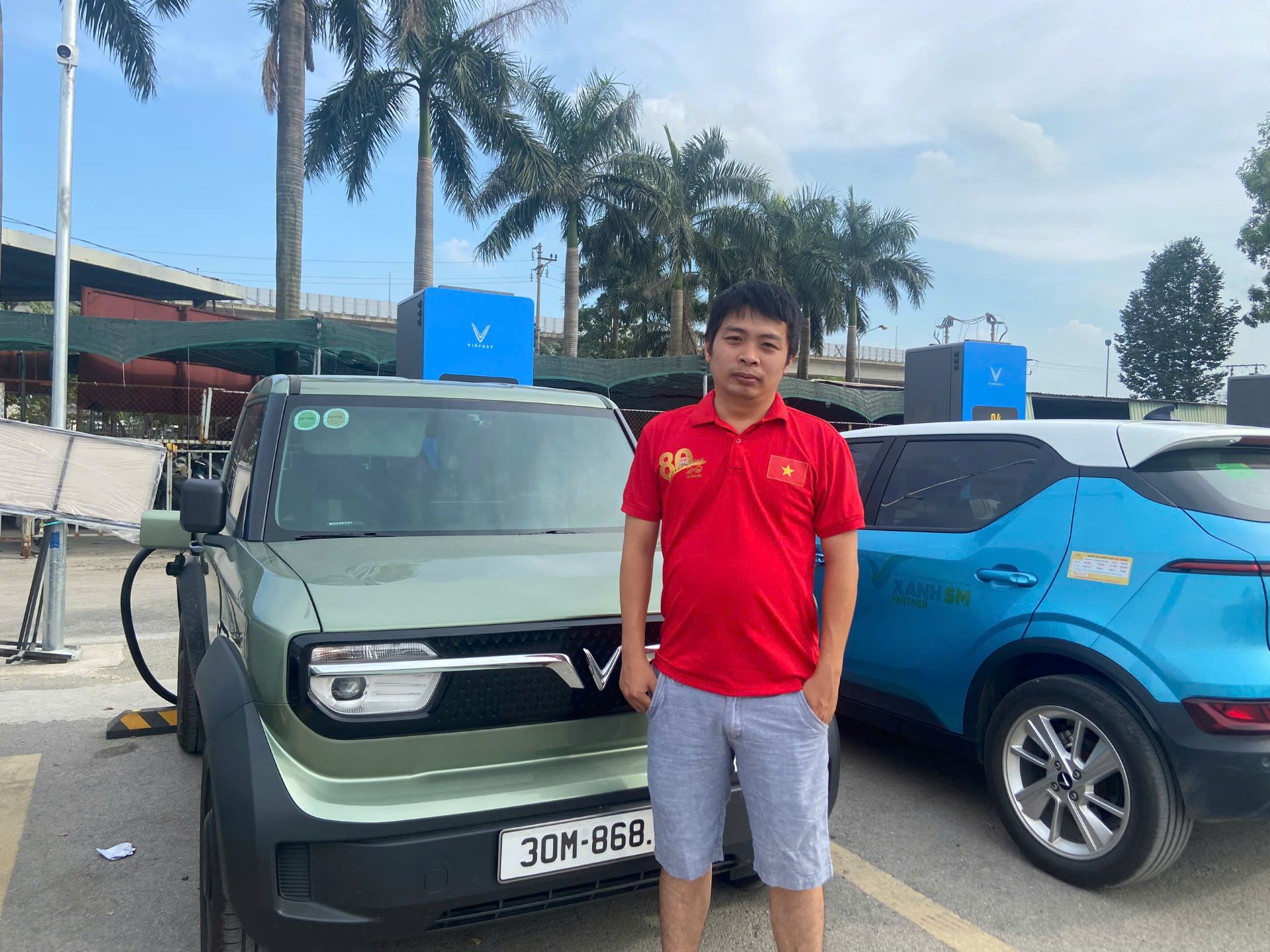 Tài xế dịch vụ Xanh SM: “Hạ tầng sạc mở rộng, thu nhập và chất lượng cuộc sống của tôi nâng cao hơn” - Ảnh 6.