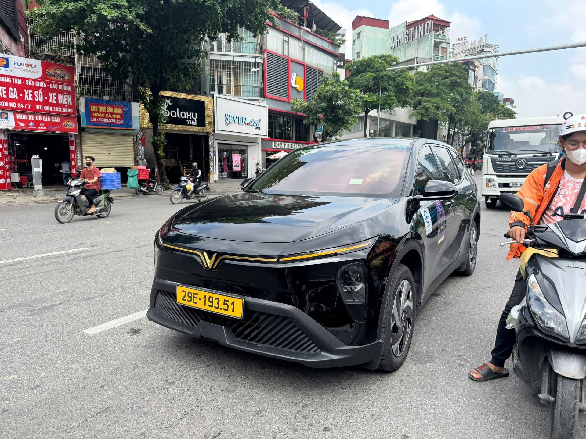 Tài xế VinFast Limo Green chia sẻ sau 2 tháng chạy dịch vụ - Ảnh 2.