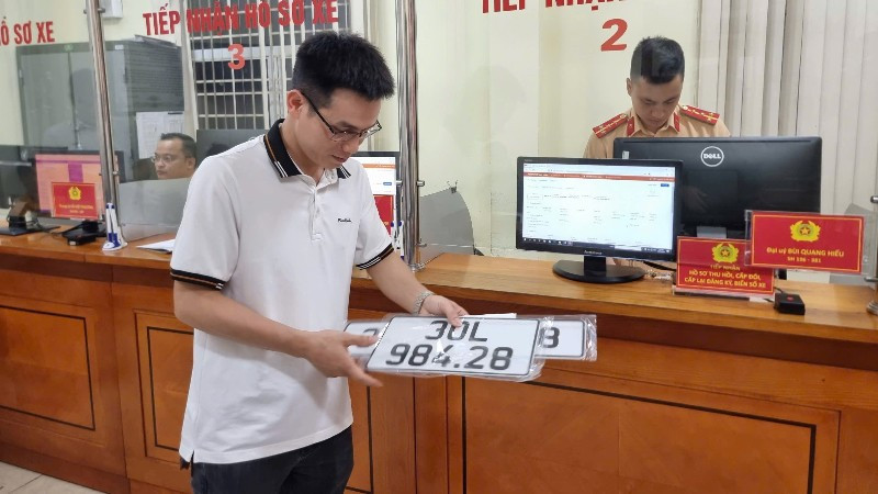 Những khoản tiền phải chi sau khi mua ô tô mà người lần đầu mua sẽ bất ngờ - Ảnh 1.