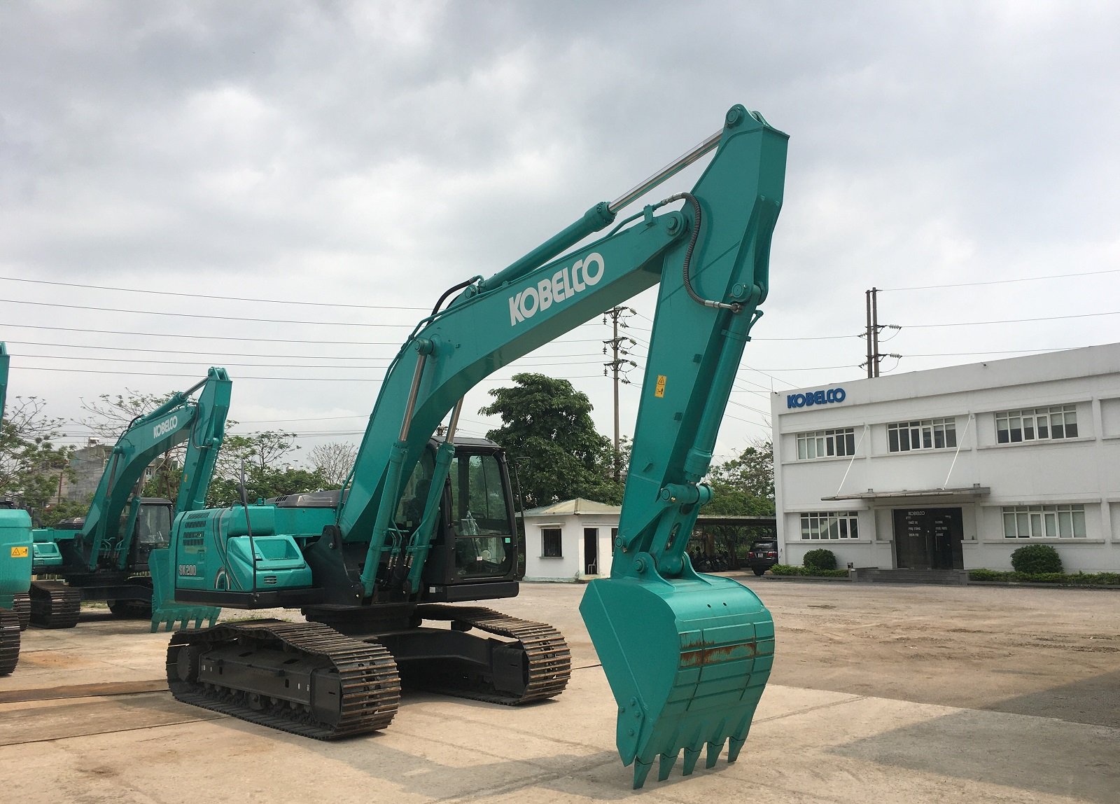Những lỗi phổ biến liên quan đến động cơ trên máy xúc đào Kobelco - Ảnh 1.