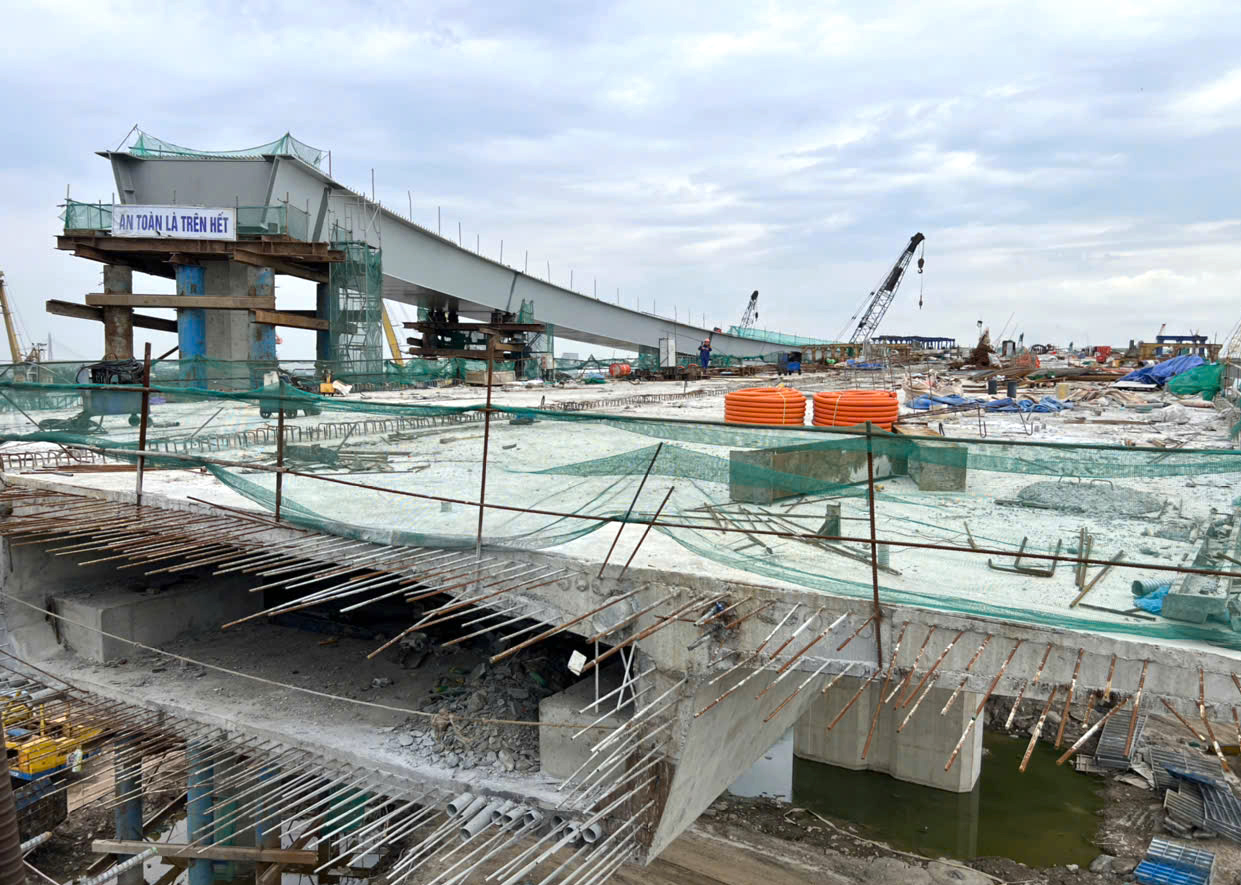 Thăng Long - dấu ấn nhà thầu chủ lực trên công trường cầu Nguyễn Trãi (Hải Phòng) - Ảnh 1.