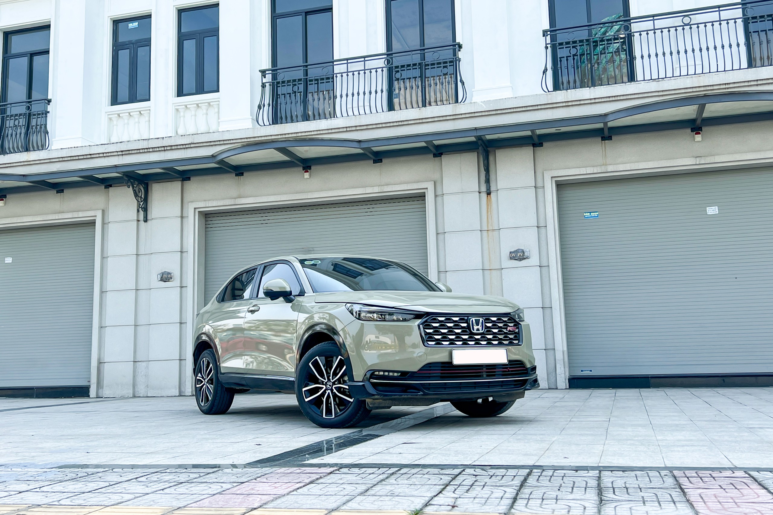 Đánh giá Honda HR-V e:HEV RS: Khác biệt ở vận hành - Ảnh 21.