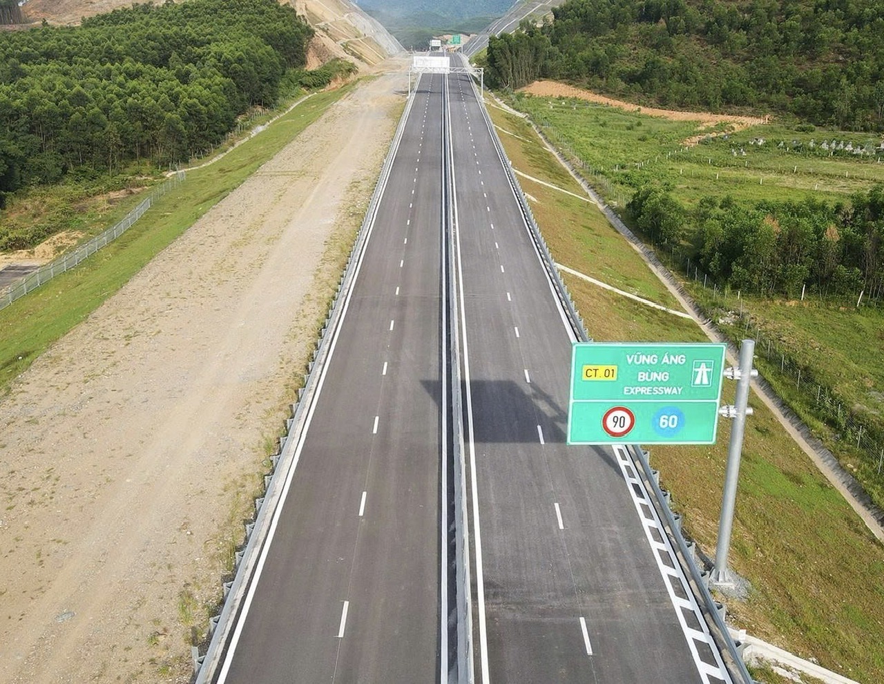 Quyết tâm hoàn thành đúng tiến độ các dự án trọng điểm