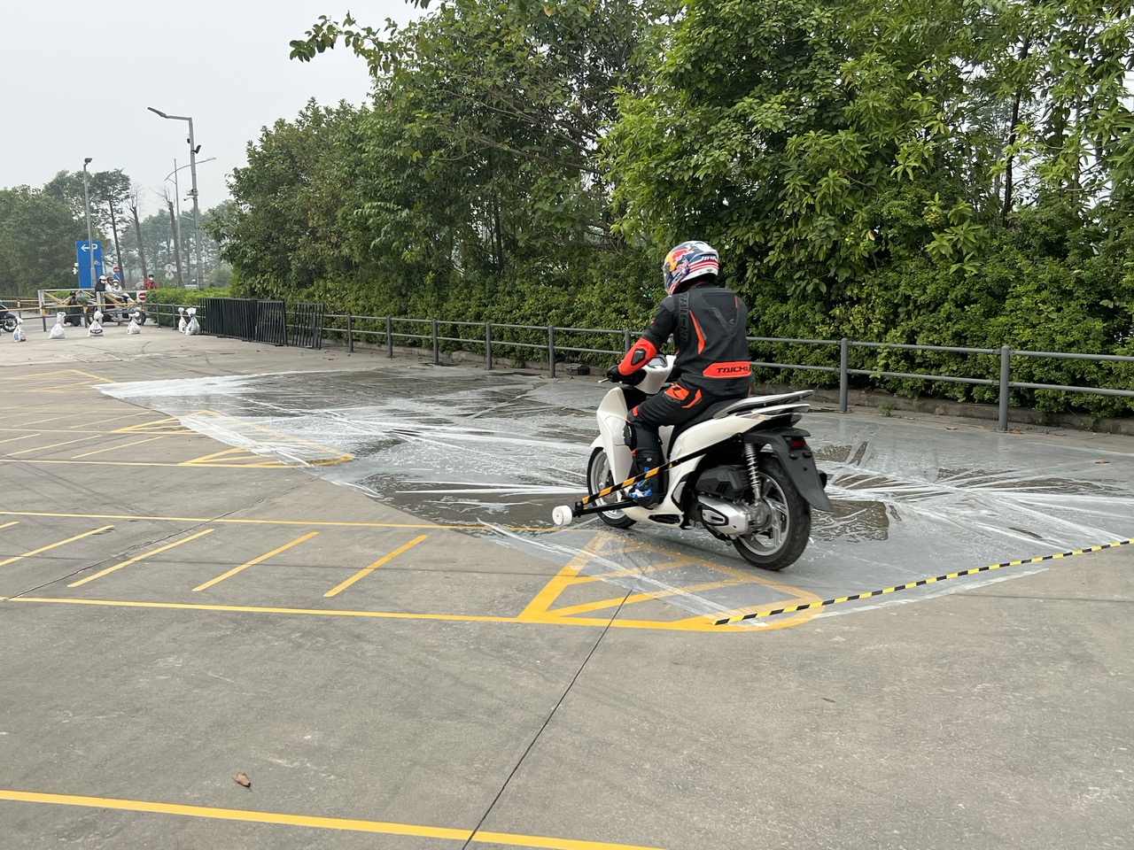 Công nghệ chống bó cứng phanh dành cho xe máy nhằm nâng cao ATGT - Ảnh 5.