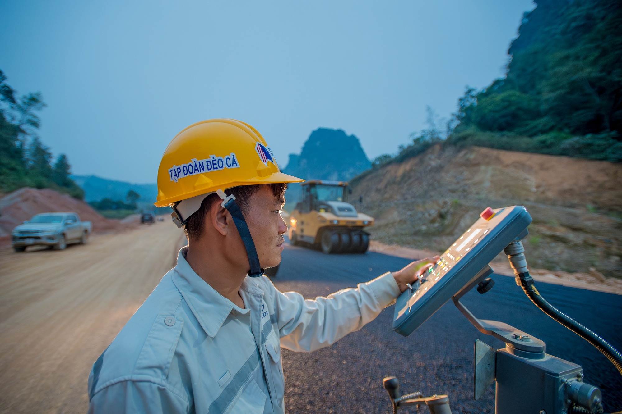 Ngắm toàn cảnh cao tốc Đồng Đăng – Trà Lĩnh trước ngày thông tuyến - Ảnh 8.