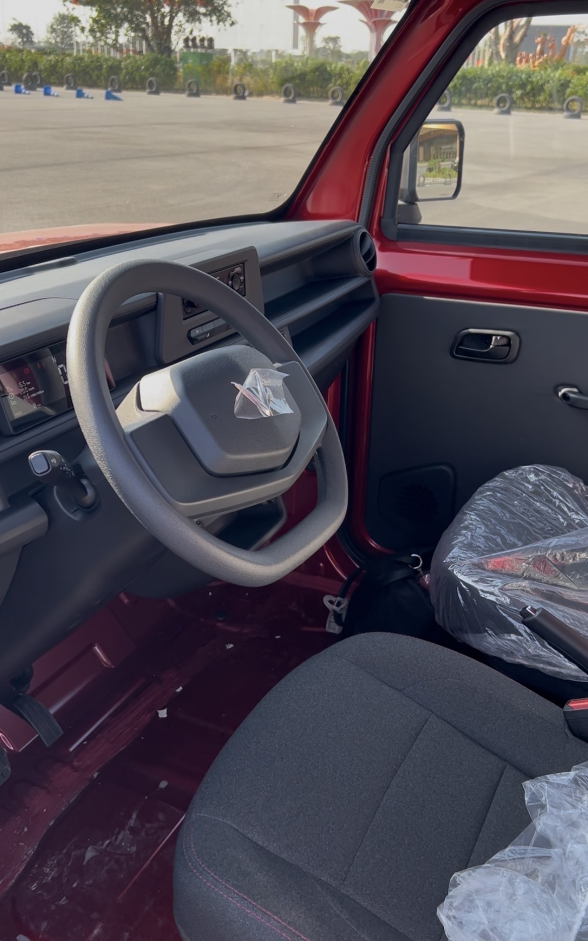 Trải nghiệm VinFast EC VAN, xe tải điện giá 285 triệu đồng- Ảnh 4. Trải nghiệm VinFast EC VAN, xe tải điện giá 285 triệu đồng- Ảnh 4.