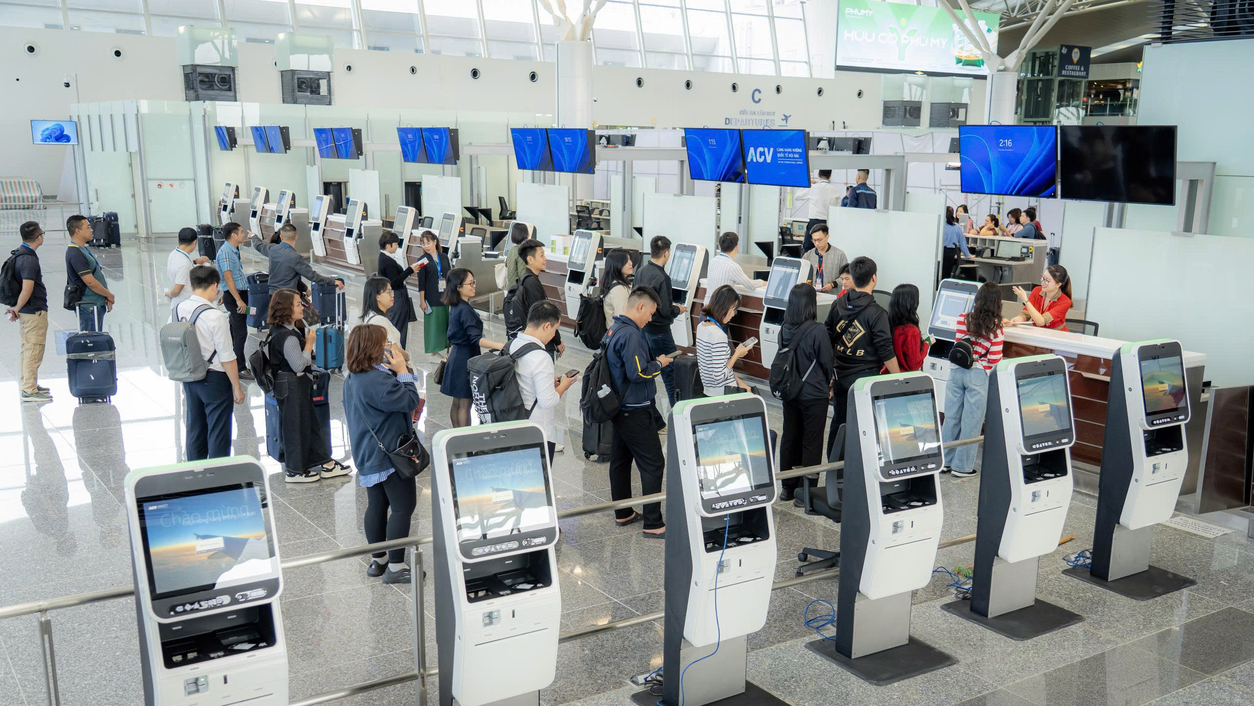 Cận cảnh diện mạo mới Nhà ga T2 Nội Bài, sẵn sàng khai thác từ ngày 19/12/2025 - Ảnh 6.