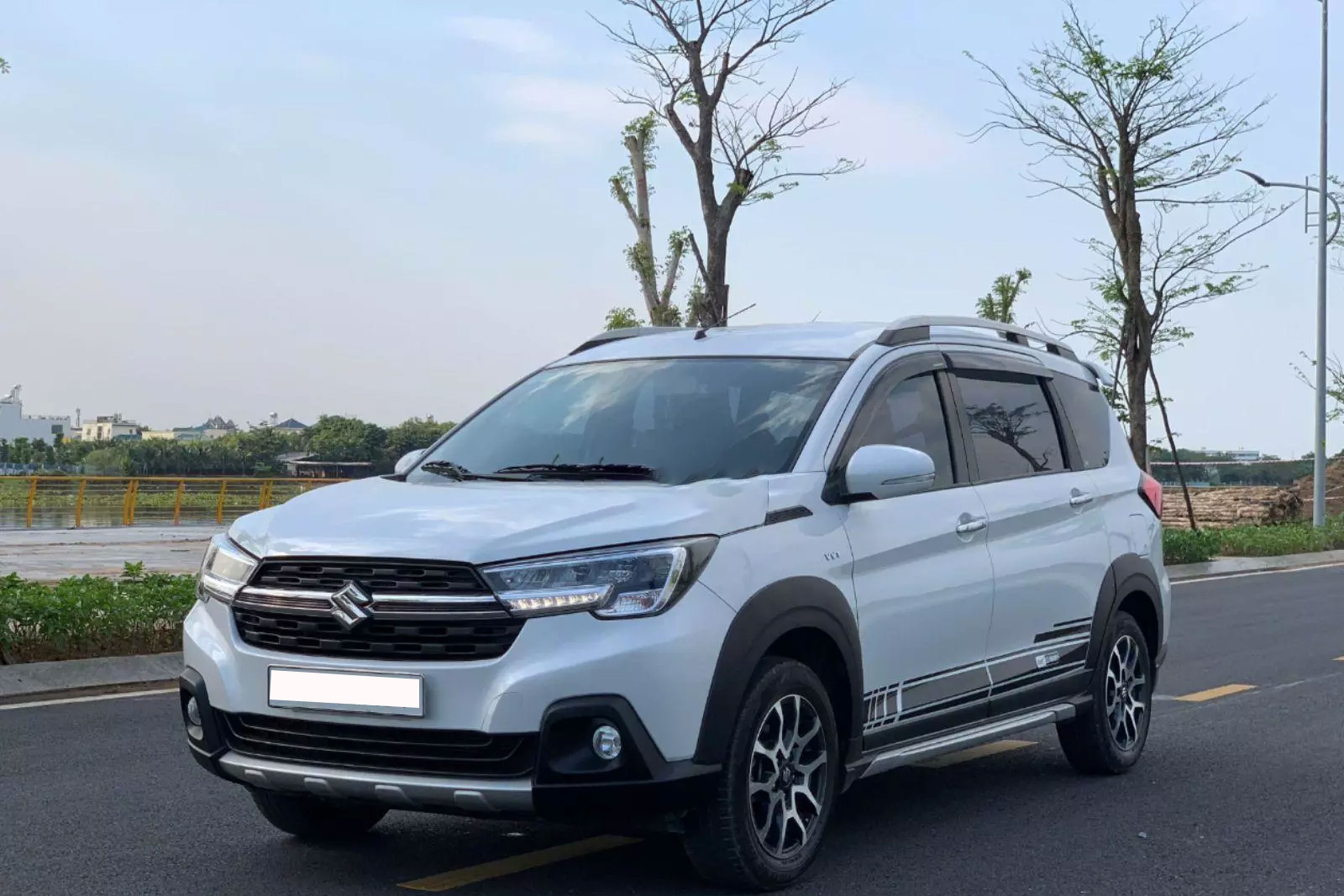 Xe 7 chỗ lướt giảm giá mạnh vì xe mới ưu đãi, 500 triệu mua được xe gì?- Ảnh 4. Xe 7 chỗ lướt giảm giá mạnh vì xe mới ưu đãi, 500 triệu mua được xe gì?- Ảnh 4.