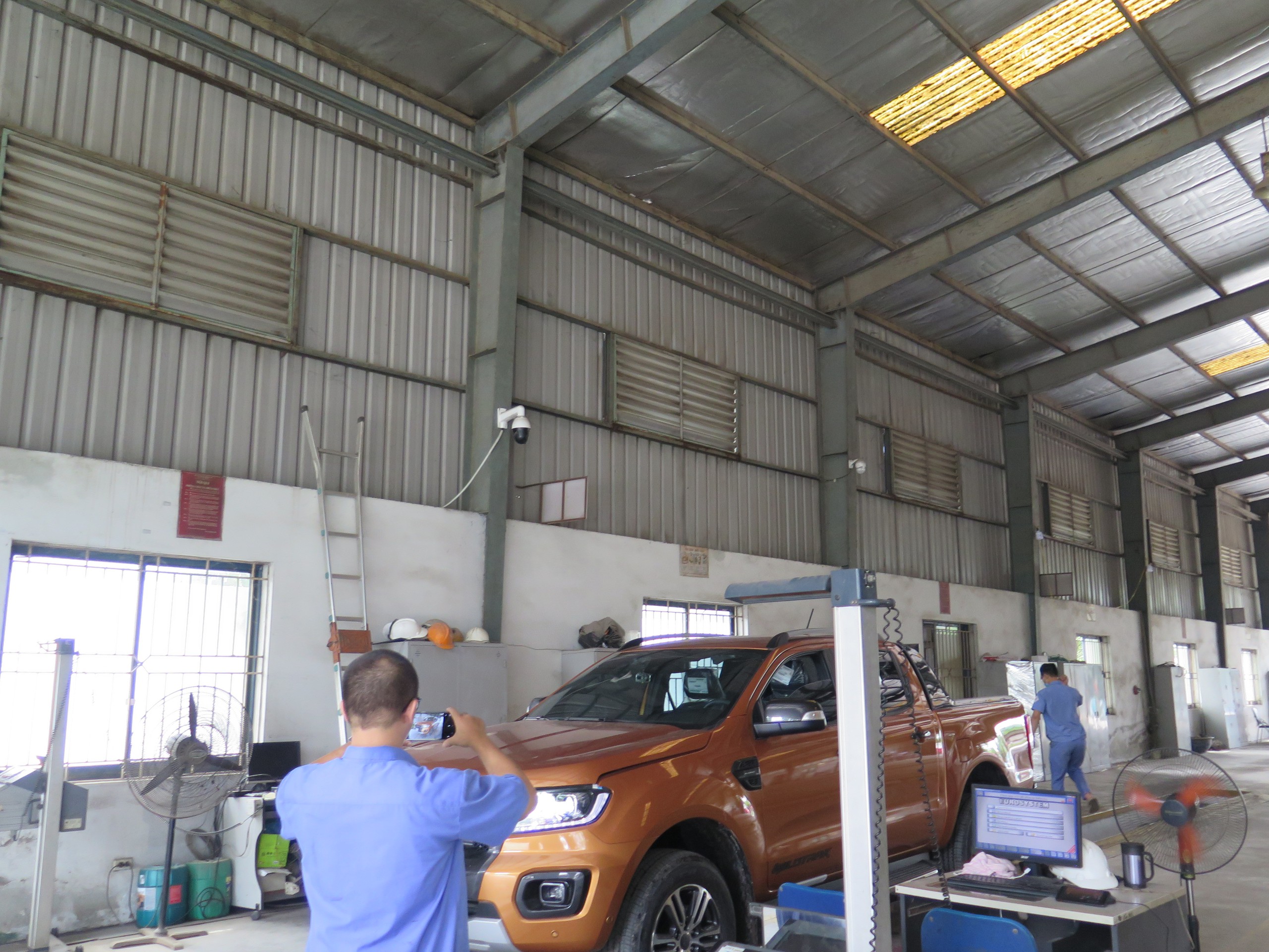 Triển khai quy định mới về đăng kiểm ôtô: Ba trường hợp xe bị từ chối kiểm định nhiều nhất- Ảnh 2. Triển khai quy định mới về đăng kiểm ôtô: Ba trường hợp xe bị từ chối kiểm định nhiều nhất- Ảnh 2.