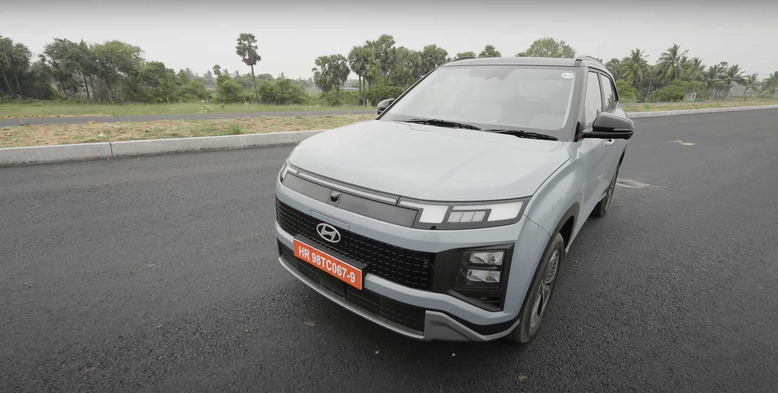 Người đầu tiên lái Hyundai Creta EV: Giá 521 triệu có đủ sức đấu VinFast VF6?- Ảnh 1. Người đầu tiên lái Hyundai Creta EV: Giá 521 triệu có đủ sức đấu VinFast VF6?- Ảnh 1.