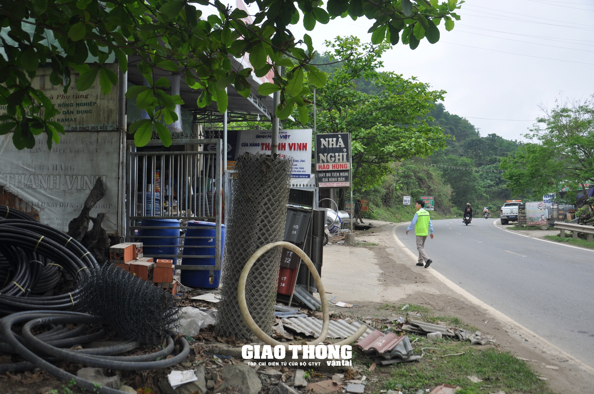 Giải toả hành lang an toàn đường Hồ Chí Minh qua tỉnh Quảng Nam - Ảnh 5.