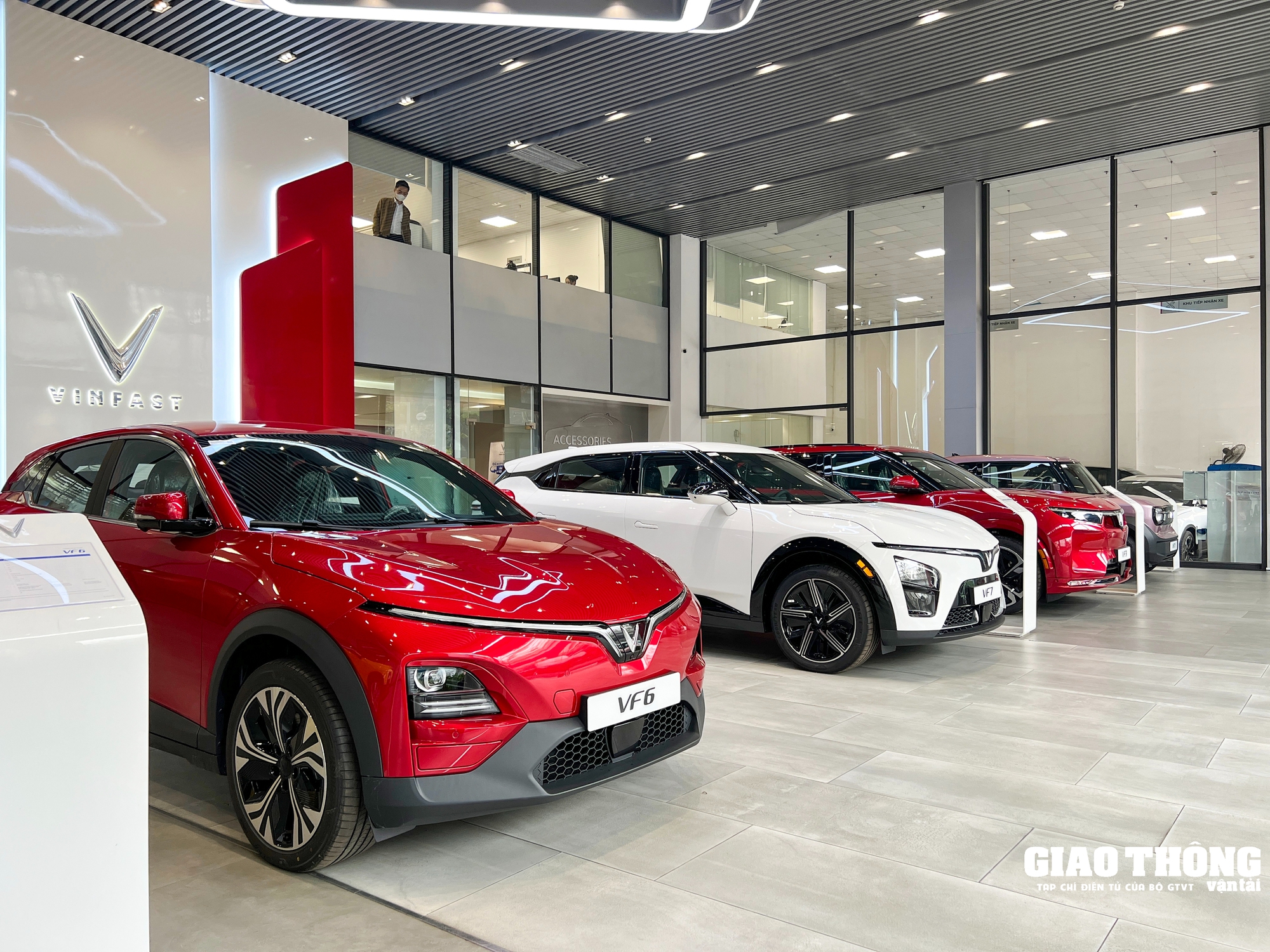 Thị trường ô tô đầu năm 2025: Xe điện phủ sóng đe dọa vị thế xe xăng- Ảnh 2. Thị trường ô tô đầu năm 2025: Xe điện phủ sóng đe dọa vị thế xe xăng- Ảnh 2.