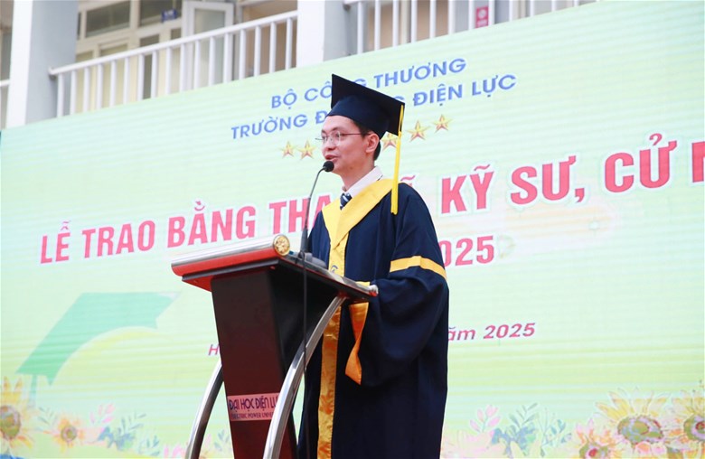 Trường Đại học Điện lực: Tưng bừng Lễ trao bằng tốt nghiệp năm 2025- Ảnh 3.