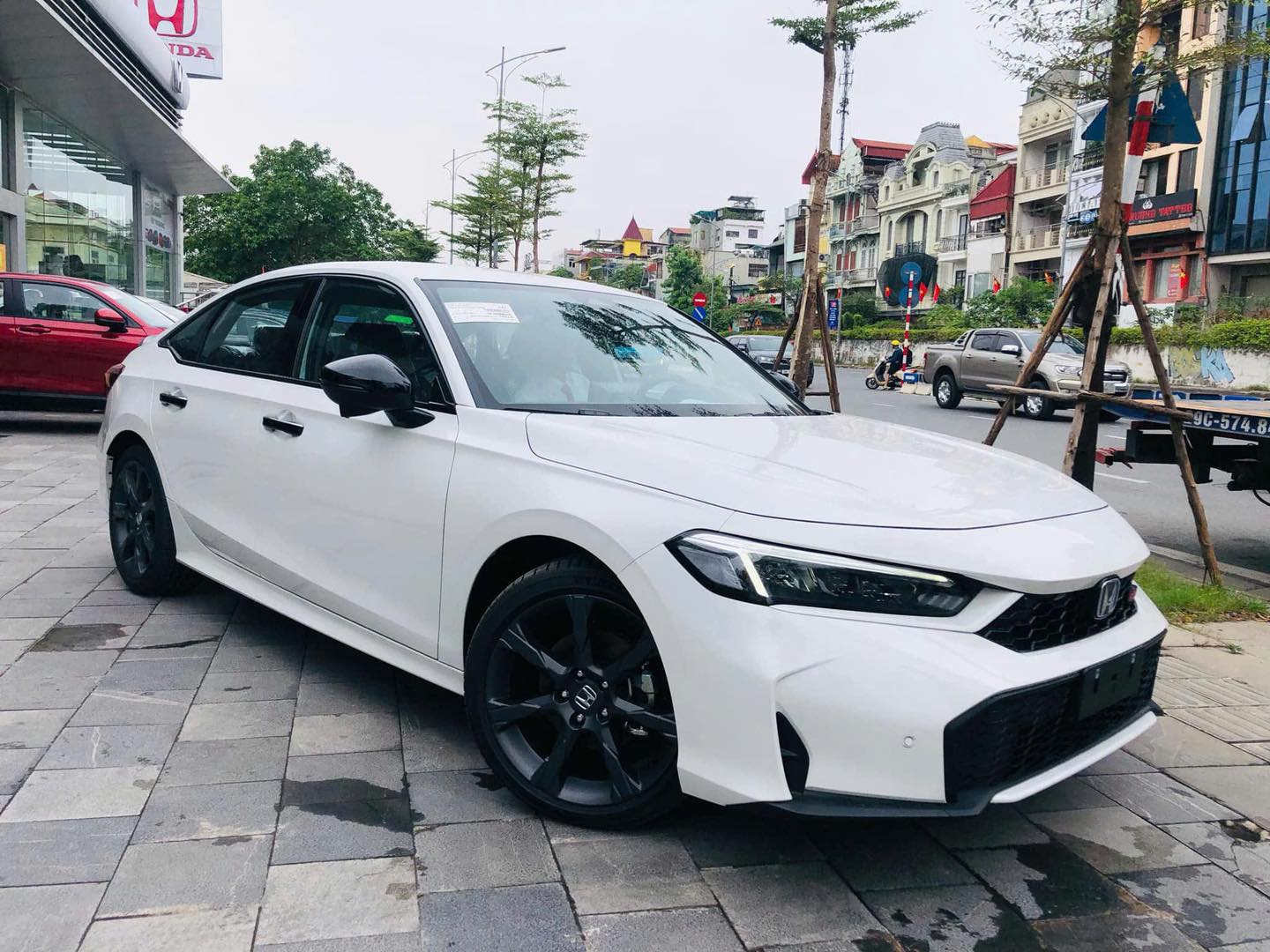 Giá xe Honda Civic lăn bánh tháng 3/2025: Giảm không phanh rẻ như Mazda 3- Ảnh 1.