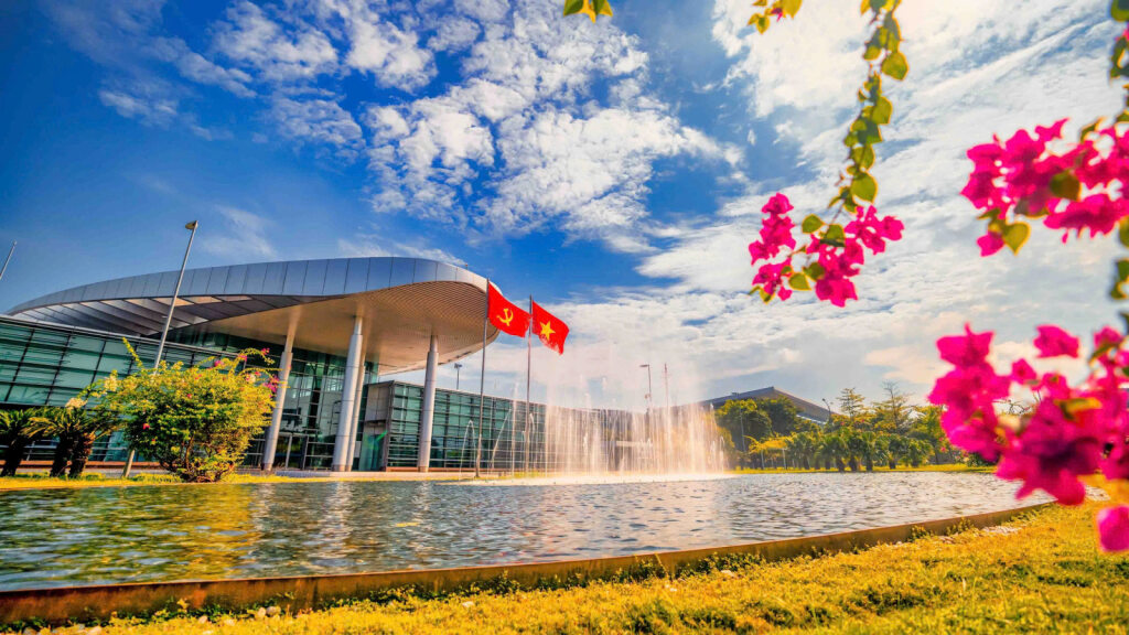 Cận cảnh Nội Bài lần thứ 7 trong Top 100 sân bay tốt nhất thế giới - Ảnh 3.