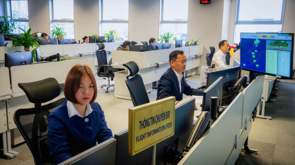 Cận cảnh Nội Bài lần thứ 7 trong Top 100 sân bay tốt nhất thế giới - Ảnh 10.