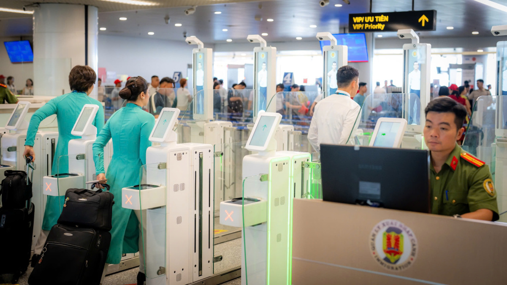 Cận cảnh Nội Bài lần thứ 7 trong Top 100 sân bay tốt nhất thế giới - Ảnh 7.