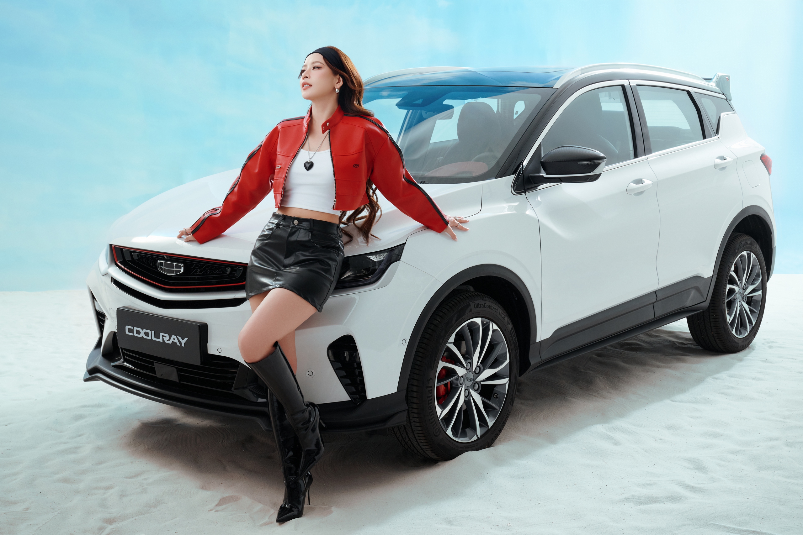 Lái thử Geely Coolray, khách Việt sẽ trúng xe thật - Ảnh 1.