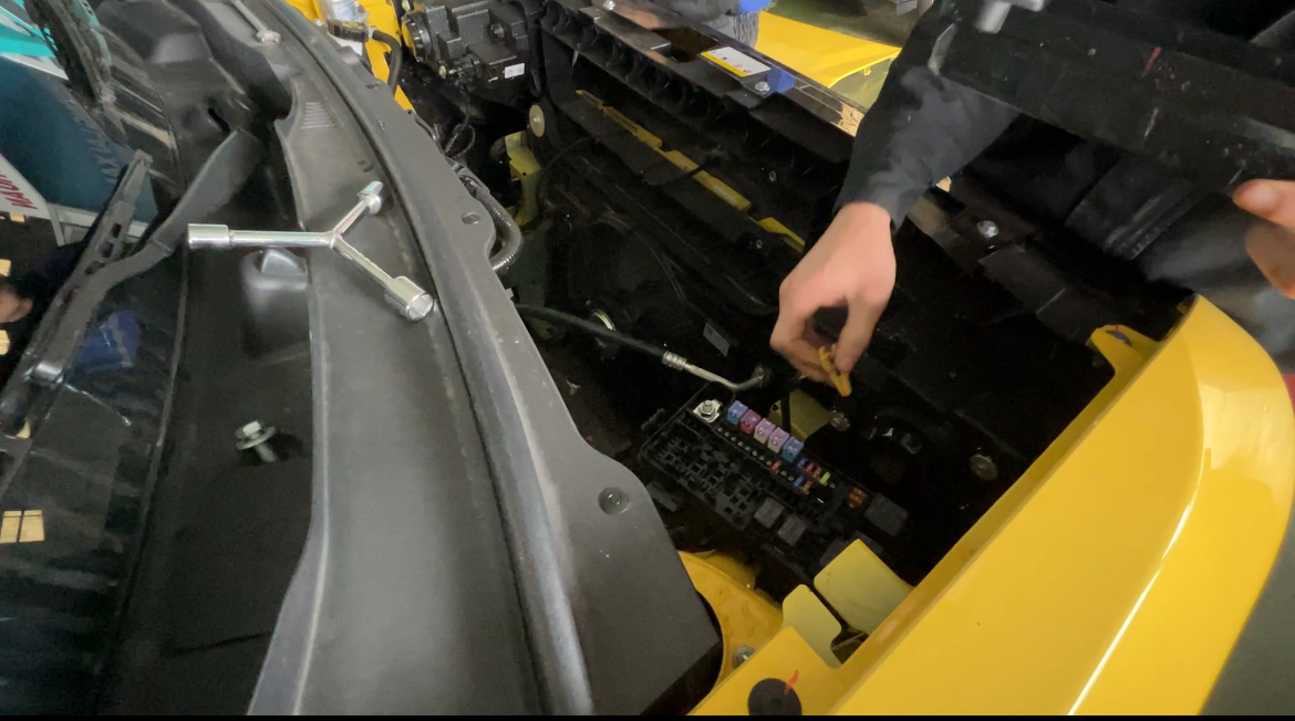 Phòng tránh ô tô cháy nổ vào mùa hè thế nào cho đúng? - Ảnh 1.