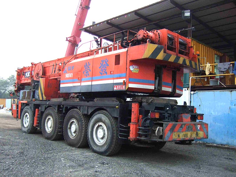 Máy xây dựng ở Việt Nam chủ yếu hàng cũ, chất lượng còn bị đặt dấu hỏi? - Ảnh 2.