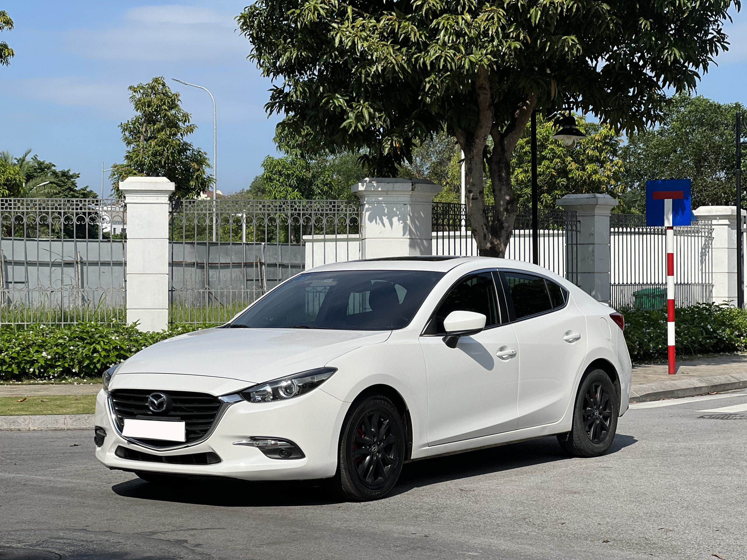 Xe mới giảm sâu, 300 triệu đã mua nhiều xe chất - Ảnh 2.