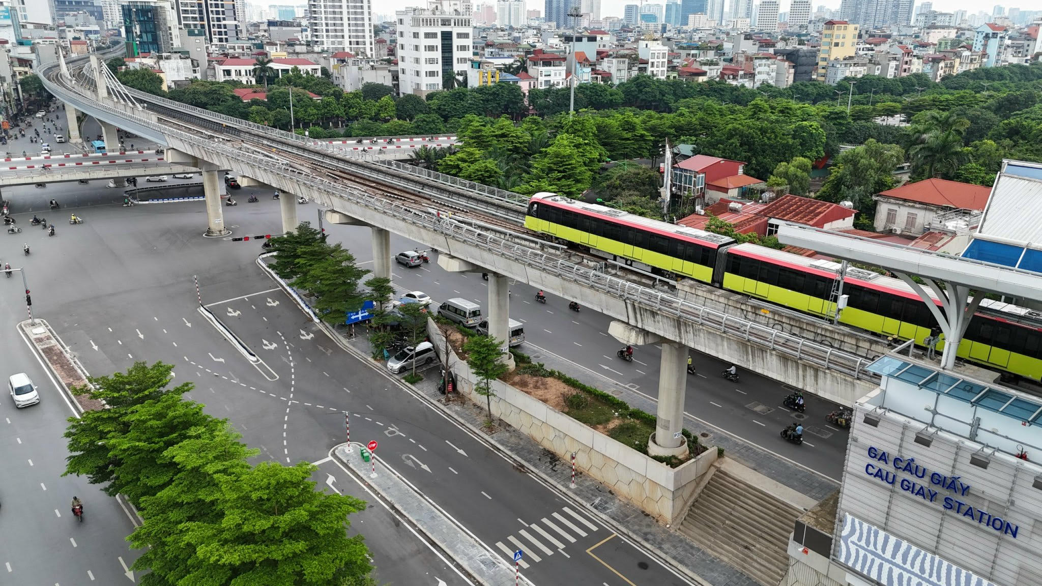 Tập trung phát triển hệ thống mạng lưới đường sắt đô thị Hà Nội- Ảnh 1.