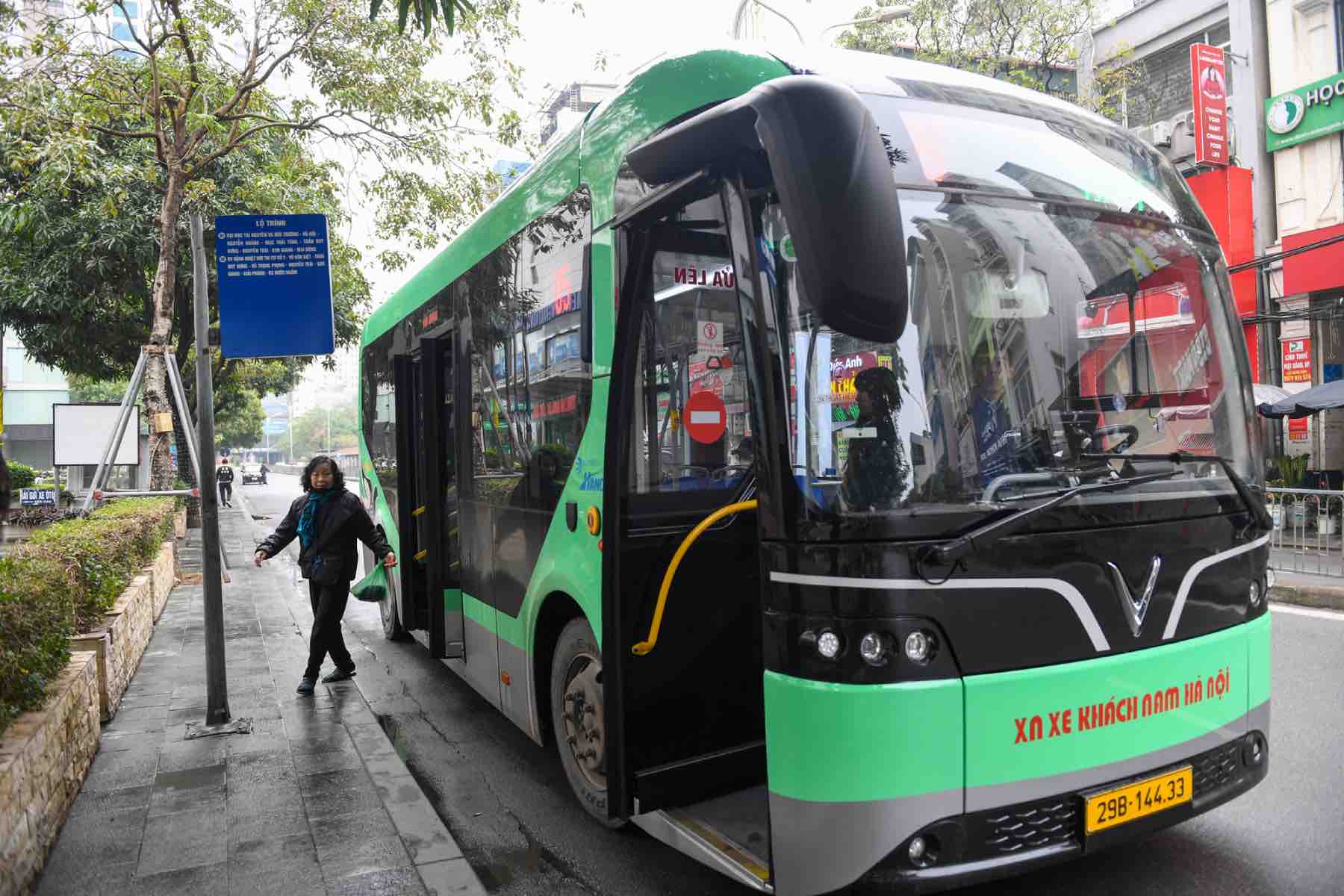 Làm thế nào để người dân Thủ đô tiếp cận vận tải xe buýt tốt nhất - Ảnh 1.