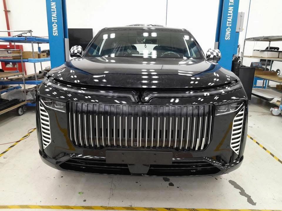 Lộ rõ VinFast VF9 bản đặc biệt sắp ra mắt - Ảnh 1.