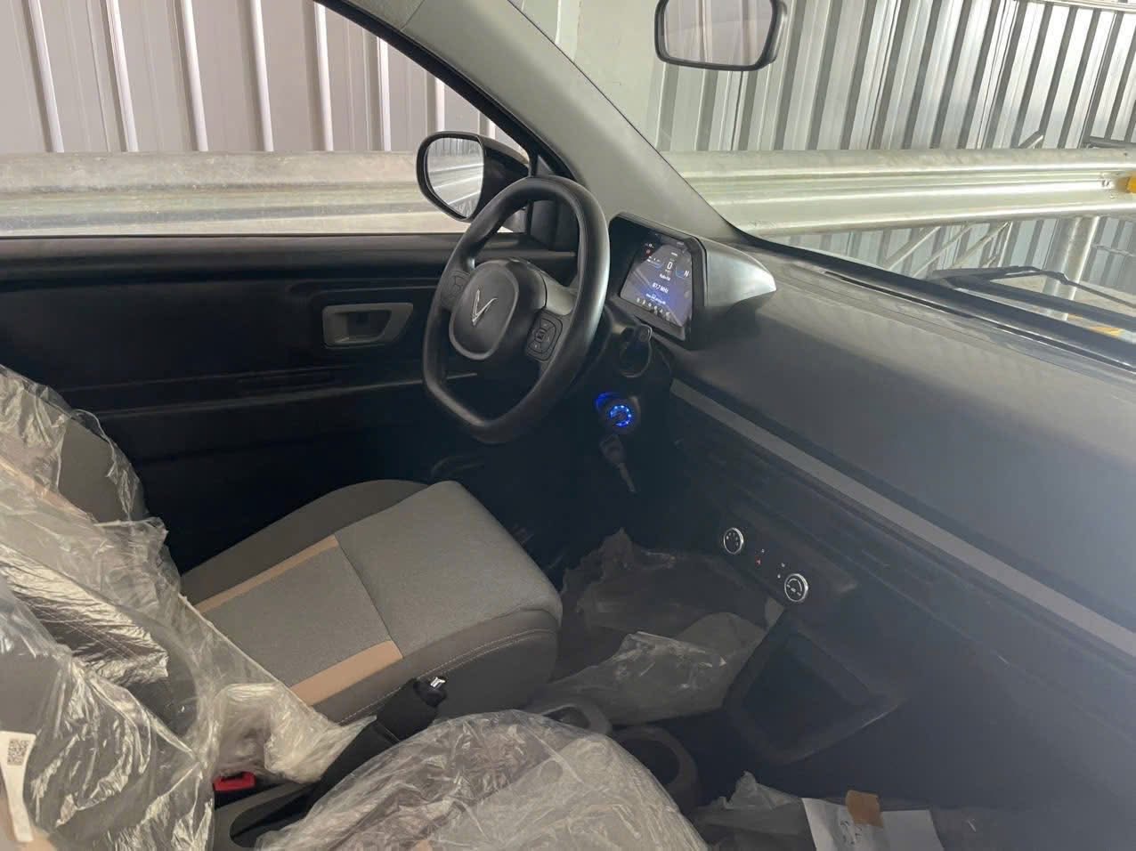 VinFast Minio Green lần đầu lộ diện thực tế - Ảnh 3.