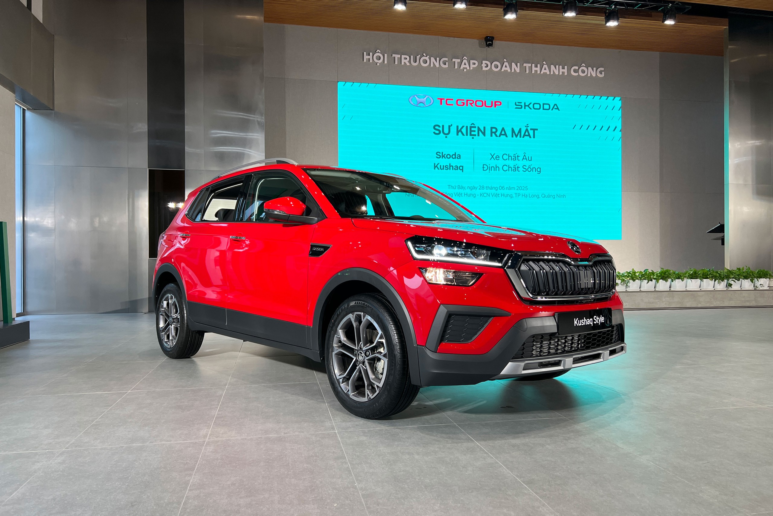 So sánh 2 bản Skoda Kushaq, bản base trang bị đủ tốt - Ảnh 1.