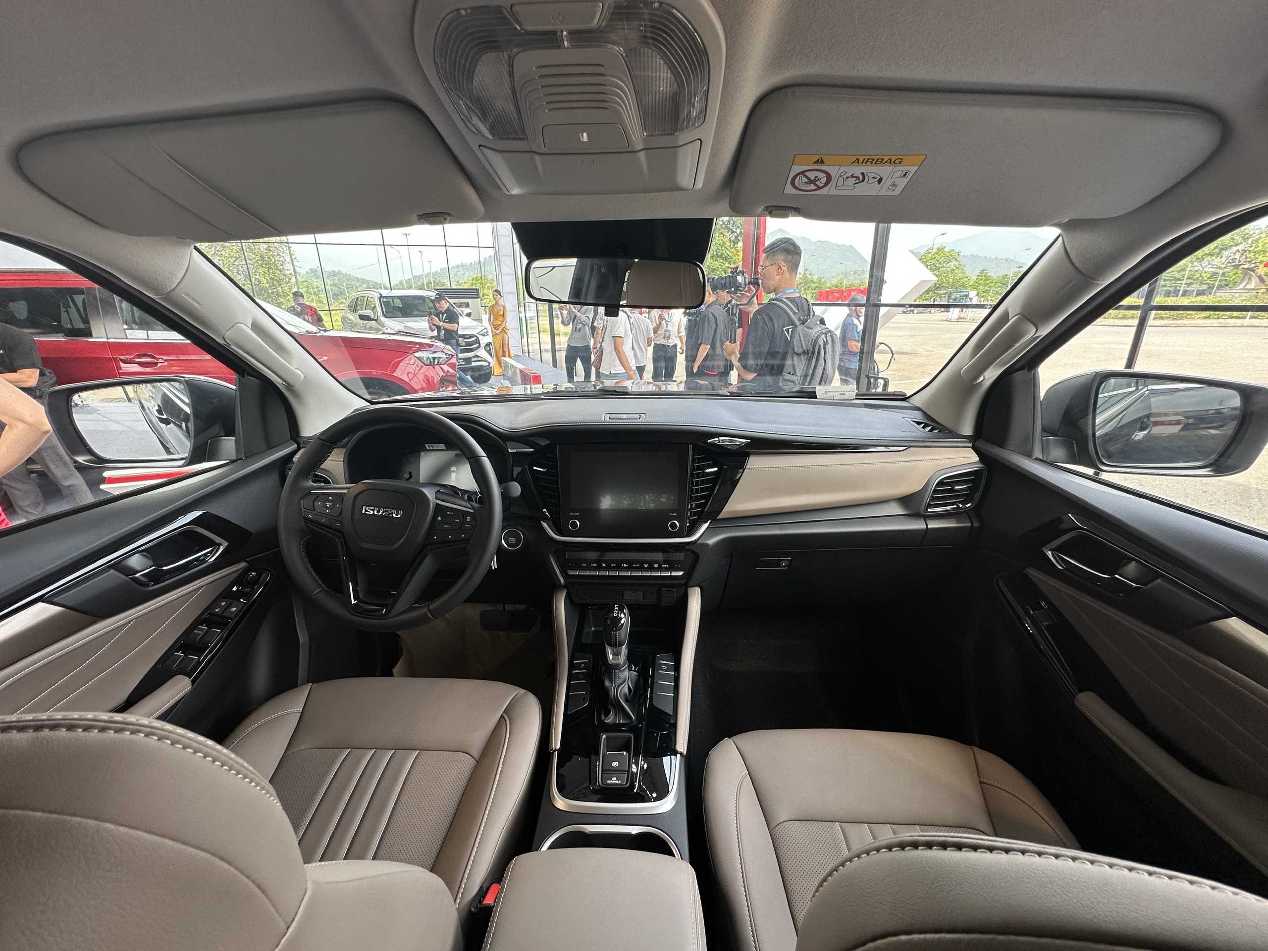 Isuzu Mu-X khó thoát ế tại Việt Nam - Ảnh 2.