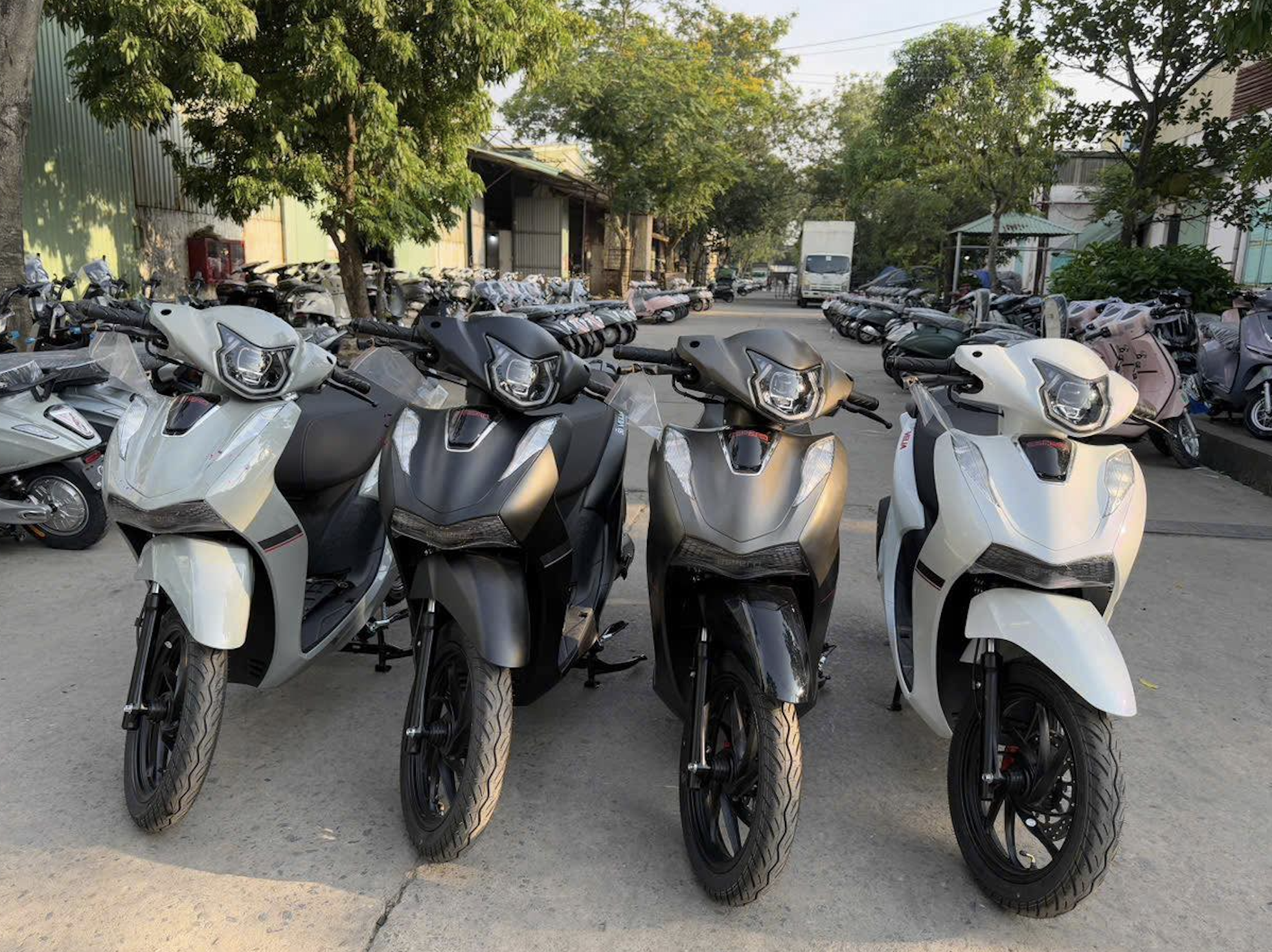 Xe máy Việt Nam Espero Velia 50 thiết kế như xe Honda - Ảnh 1.