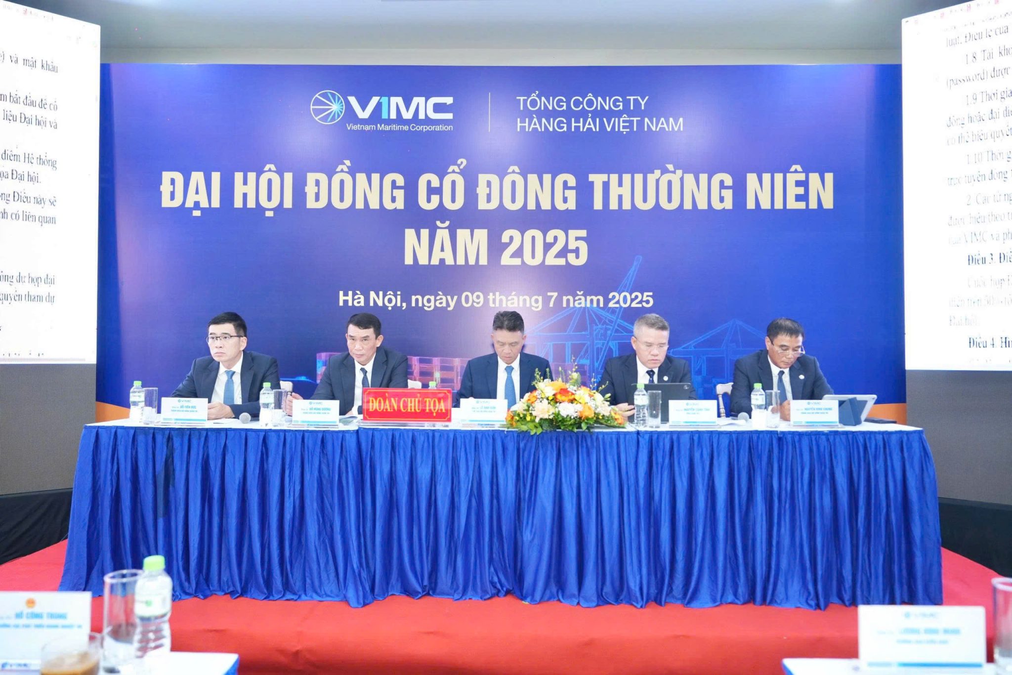 VIMC đặt mục tiêu năm 2025 doanh thu trên 20.000 tỷ đồng - Ảnh 1.