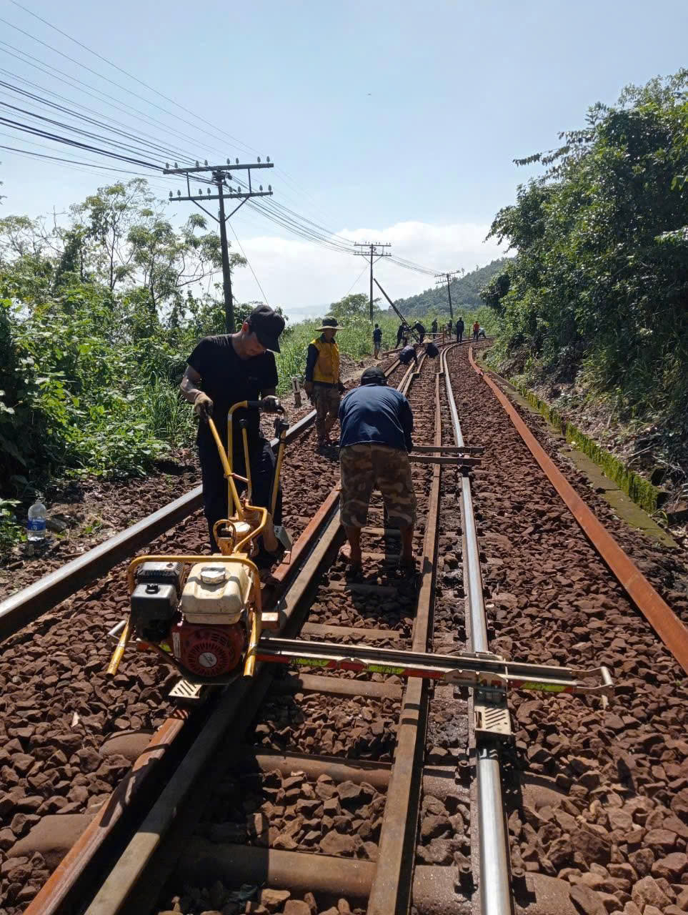 Những giải pháp “then chốt” của Công ty CP Đường sắt Quảng Nam - Đà Nẵng trong bảo đảm an toàn đường sắt - Ảnh 3.