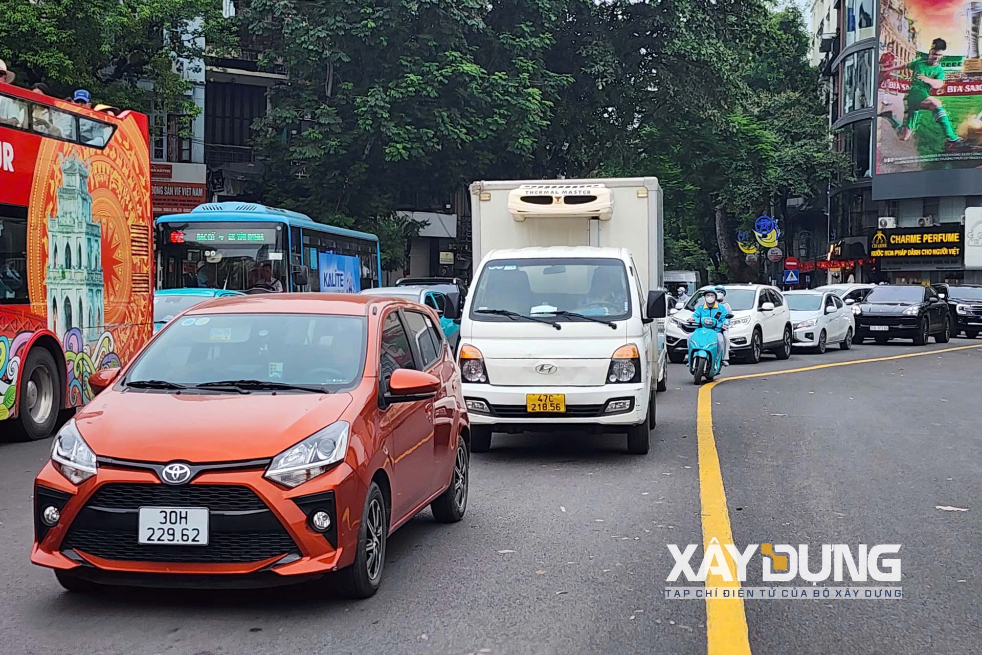 Diện mạo mới của đường phố Hà Nội trước ngày đại lễ của đất nước - Ảnh 6.