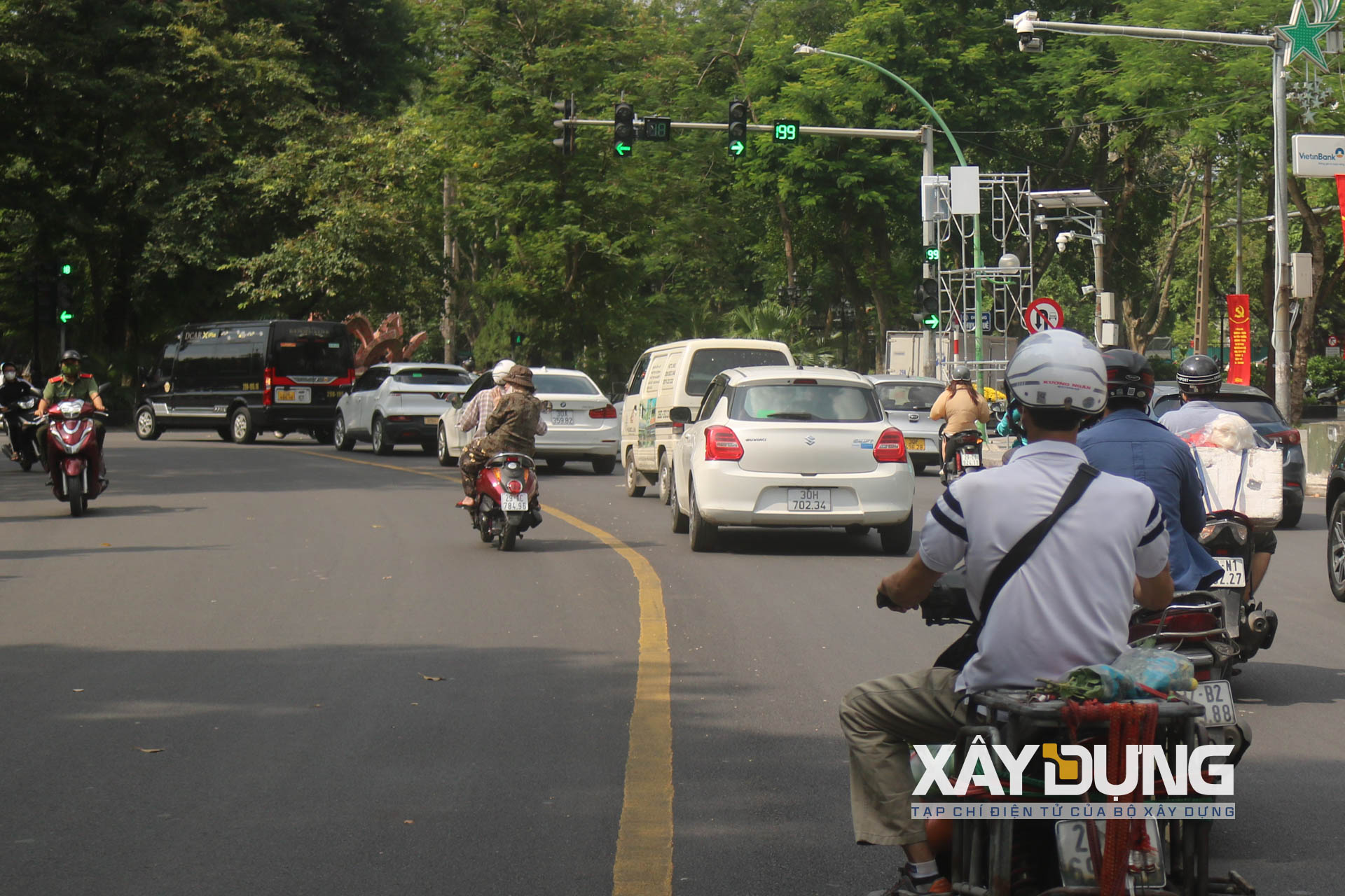 Diện mạo mới của đường phố Hà Nội trước ngày đại lễ của đất nước - Ảnh 11.
