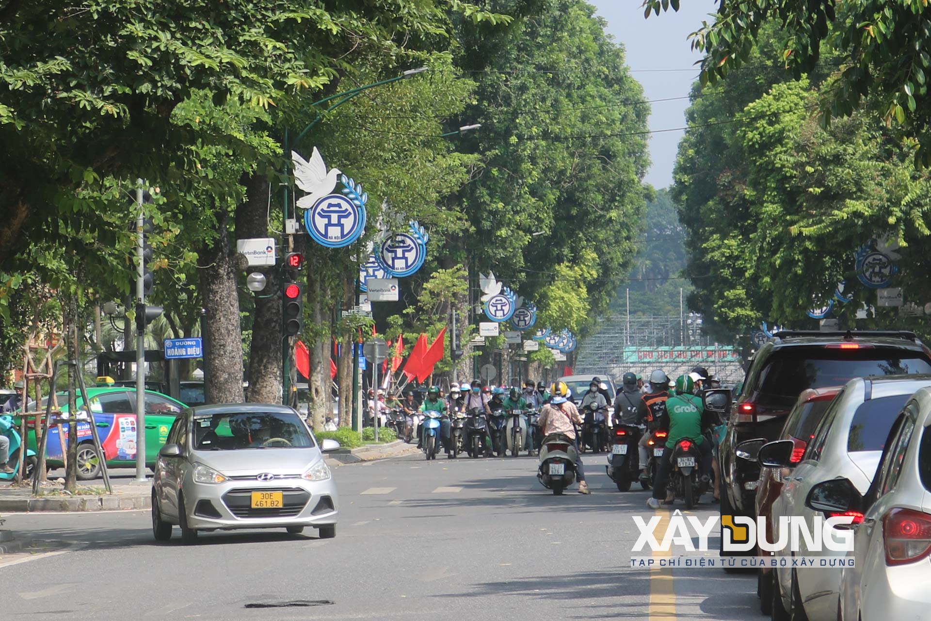 Diện mạo mới của đường phố Hà Nội trước ngày đại lễ của đất nước - Ảnh 13.