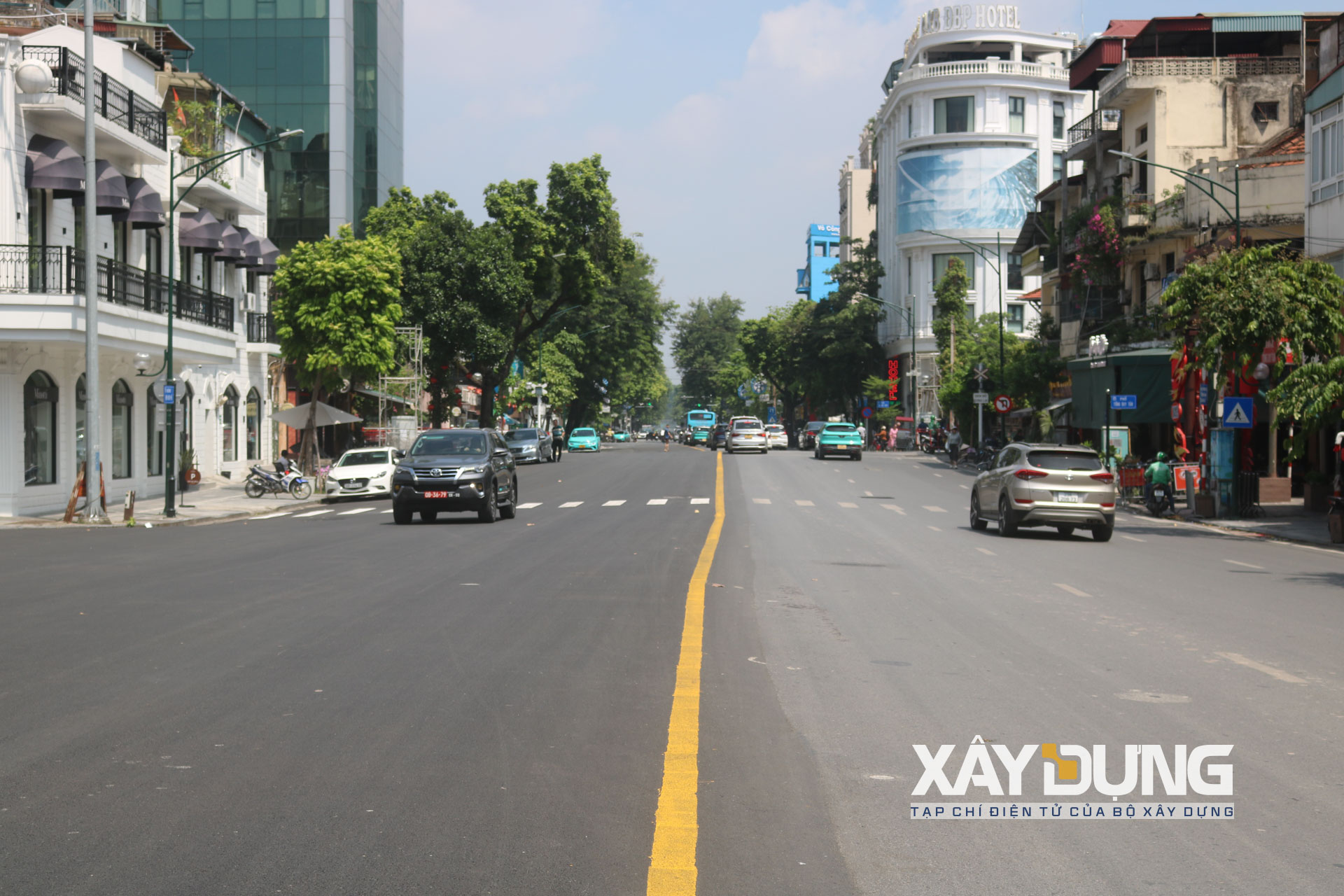 Diện mạo mới của đường phố Hà Nội trước ngày đại lễ của đất nước - Ảnh 8.