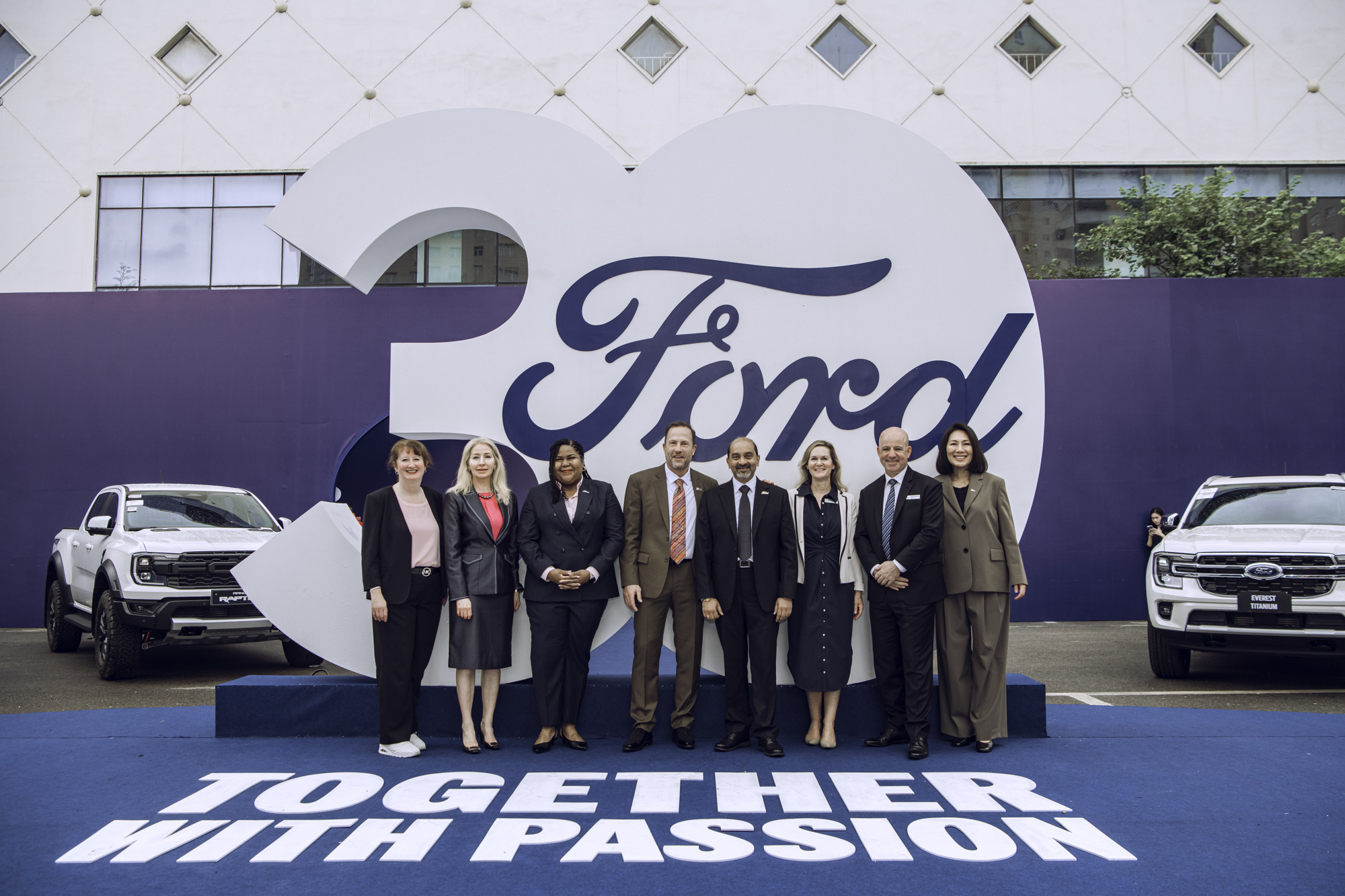 Ford Việt Nam 30 năm vững bước cùng đam mê, kiến tạo giá trị bền vững - Ảnh 1.