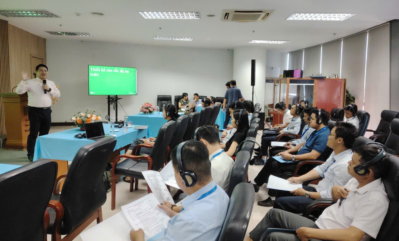 Thiết kế đường phố an toàn, giảm thiểu TNGT - Ảnh 1.