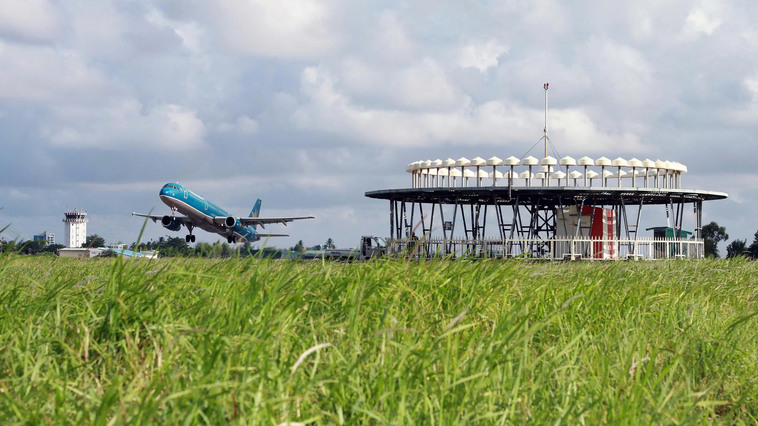 “Đôi cánh” khoa học - công nghệ đưa hàng không Việt Nam vươn cao, bay xa - Ảnh 2.