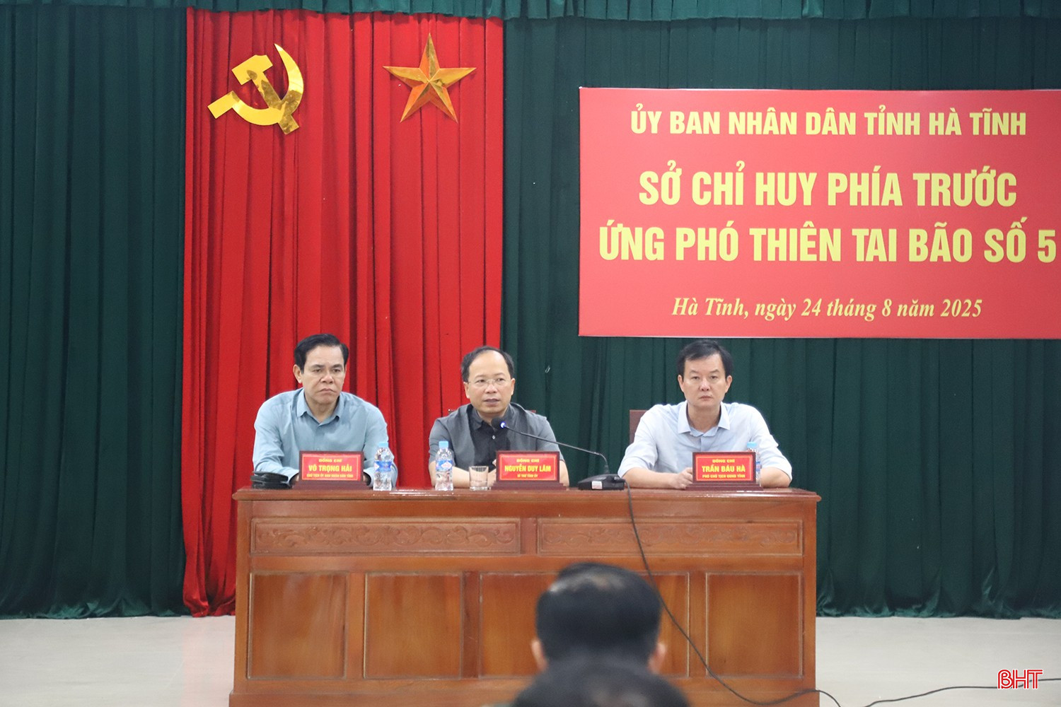 Phó Thủ tướng Trần Hồng Hà kiểm tra công tác ứng phó bão số 5 tại Hà Tĩnh- Ảnh 2.