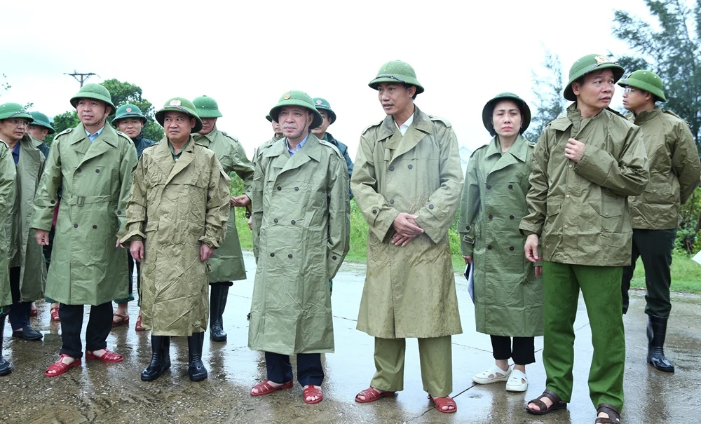 Thanh Hóa huy động tổng lực ứng phó bão số 5: Chủ động, quyết liệt, không để bị động bất ngờ - Ảnh 1.