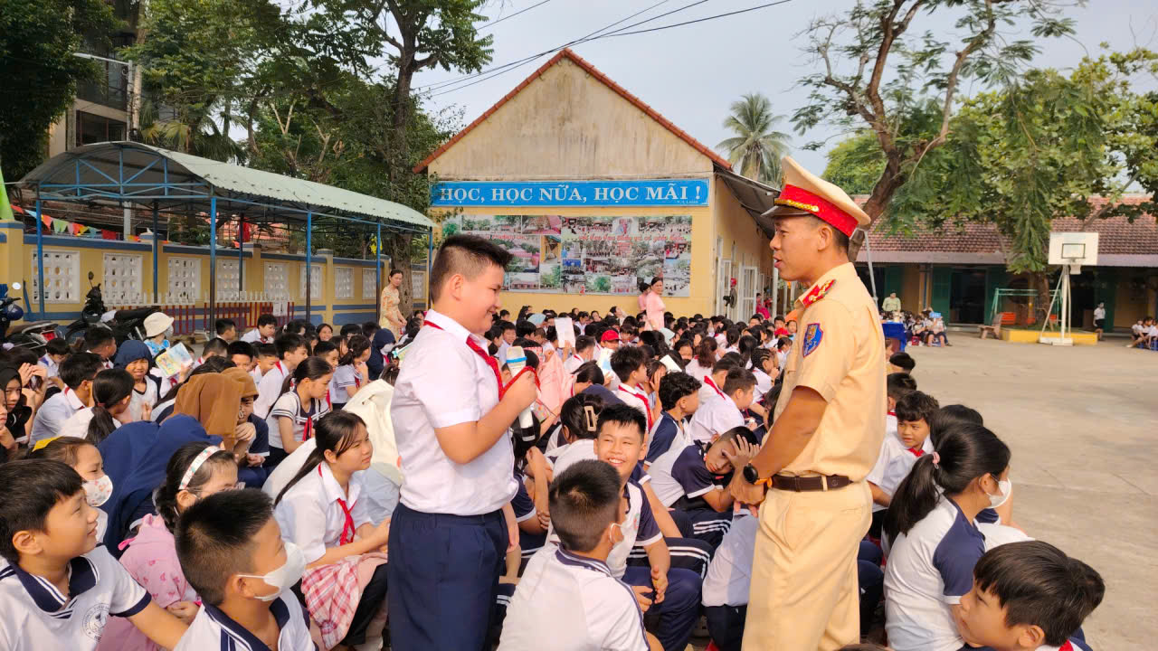 Giải pháp cải thiện hạ tầng, tổ chức giao thông khu vực trường học - Ảnh 3.