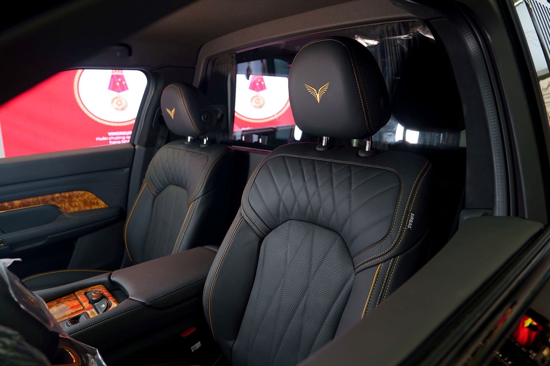 Những chi tiết xa xỉ bậc nhất trên Lạc Hồng 900 LX - Ảnh 4.