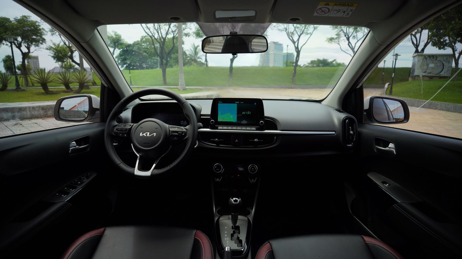 Xe hatchback hạng A nâng cấp vẫn gặp khó ở Việt Nam - Ảnh 2.