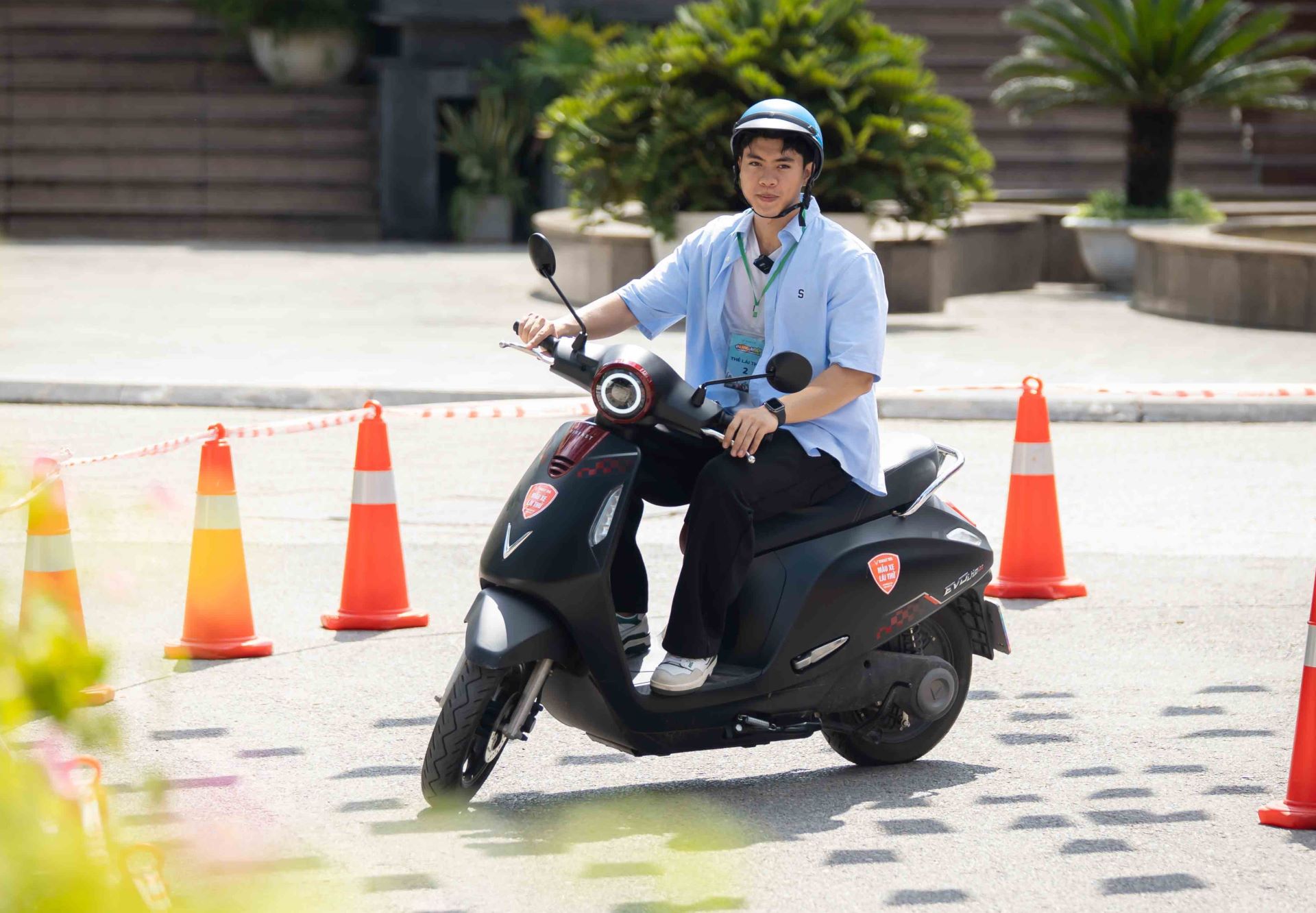 VinFast Evo Lite Neo: Xe điện “hàng hiệu” cho thế hệ học sinh năng động - Ảnh 1.