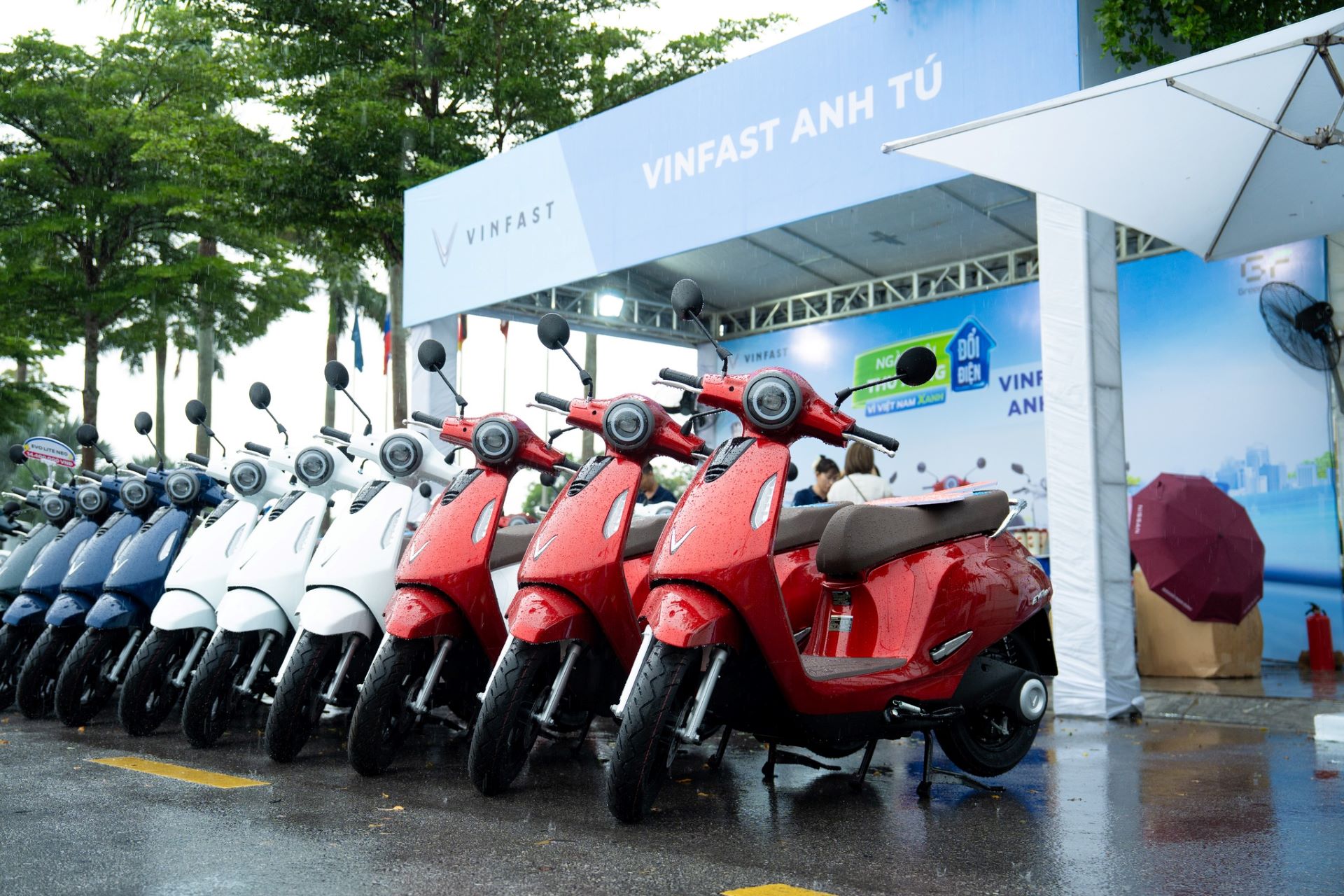 Năm học mới, Evo Lite Neo chiếm trọn cảm tình của học sinh và phụ huynh - Ảnh 2.