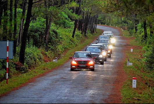 8 lưu ý đi chơi xa bằng ô tô theo đoàn